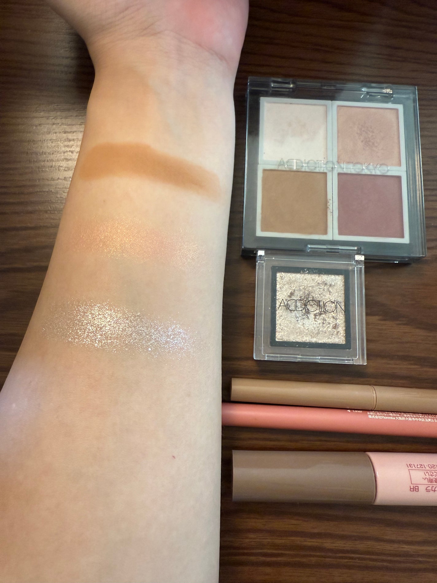 アディクション ザ アイシャドウ スパークル/ADDICTION/単色アイシャドウを使ったクチコミ(4枚目)