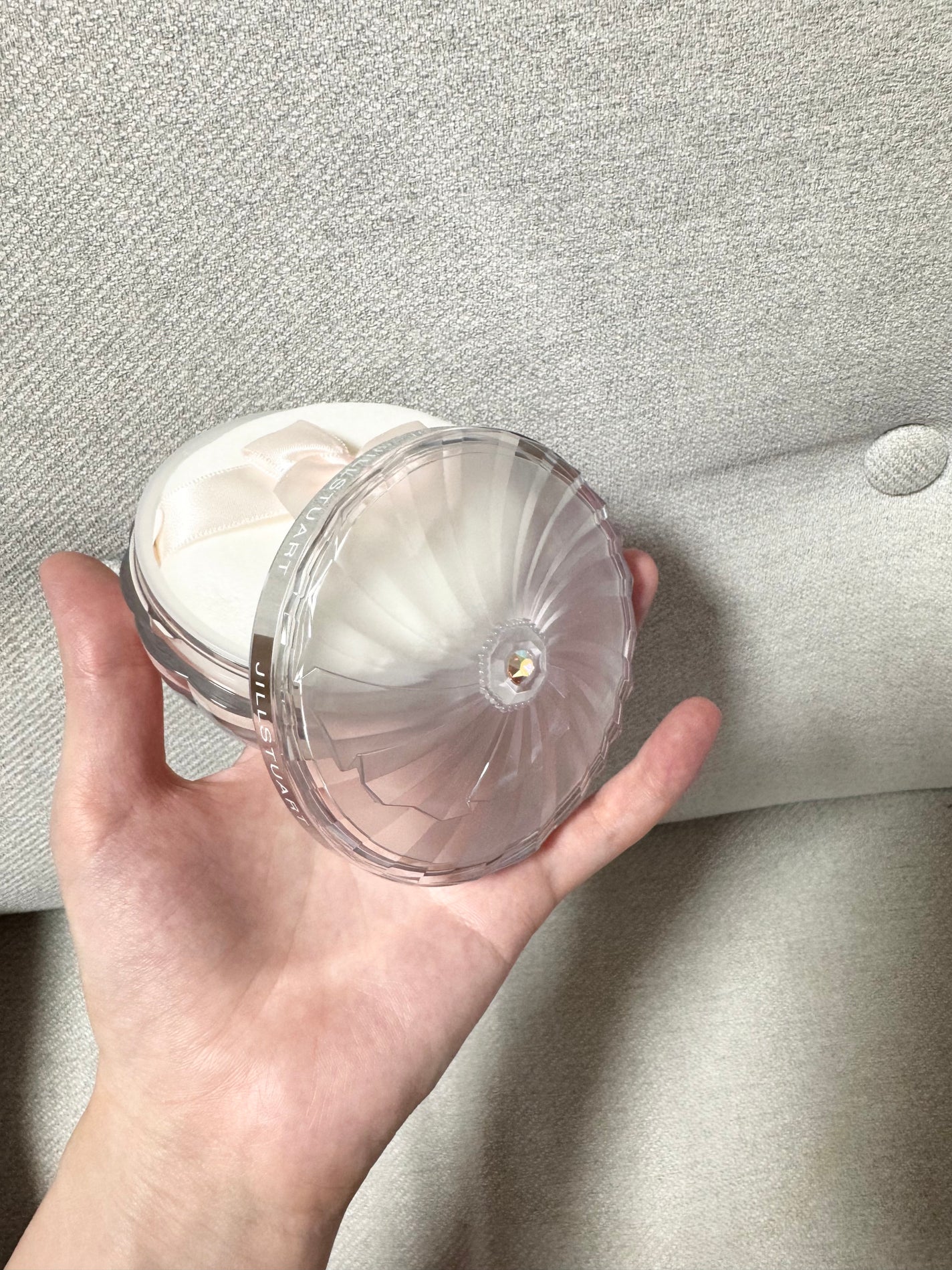 エアリーチュール ラスティングルースパウダー/JILL STUART/パウダーファンデーションを使ったクチコミ(1枚目)