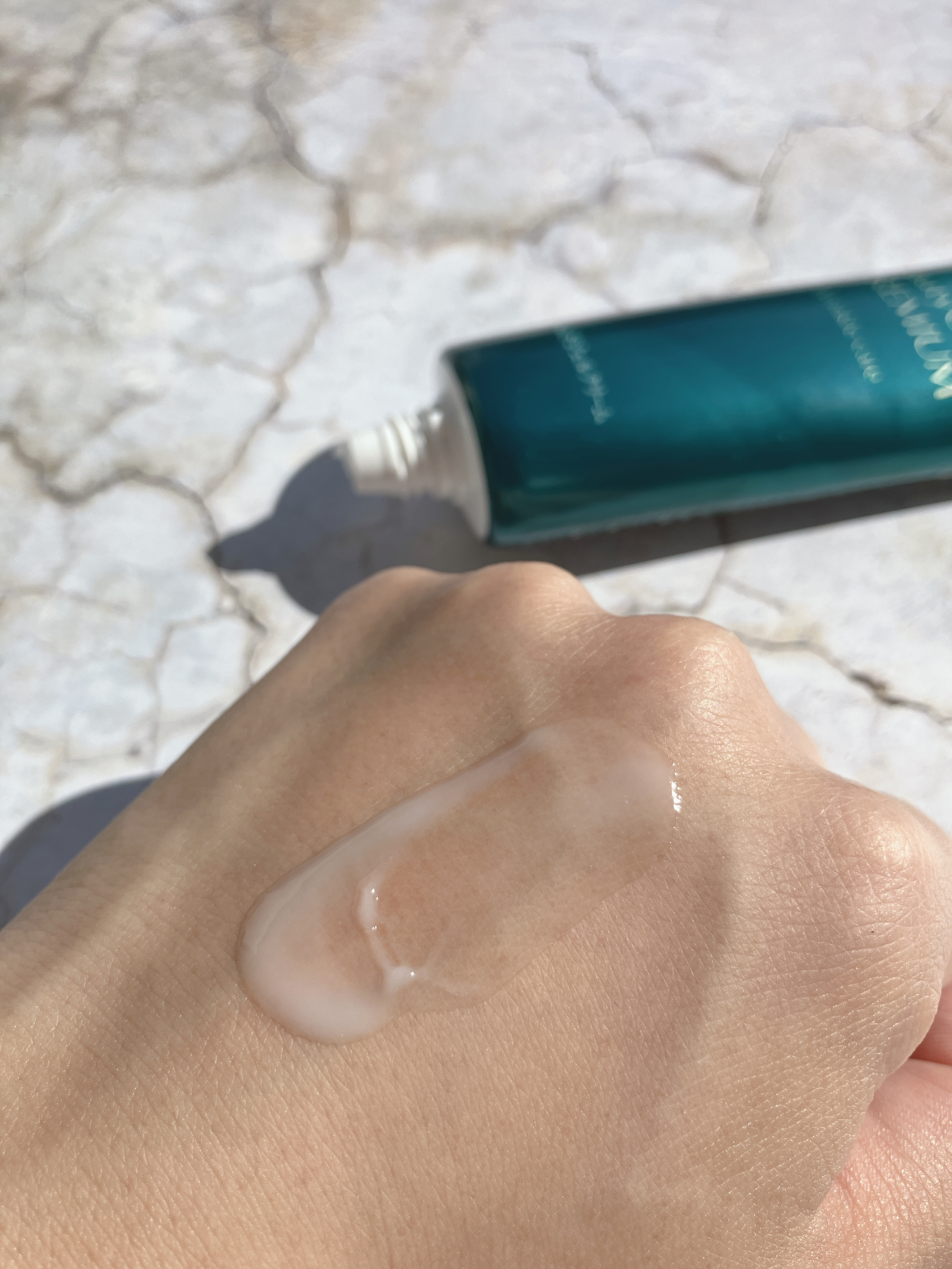 アトリックス ビューティーチャージプレミアム シワ改善 ハンドジェルクリーム 無香料/アトリックス/ハンドクリームを使ったクチコミ（3枚目）