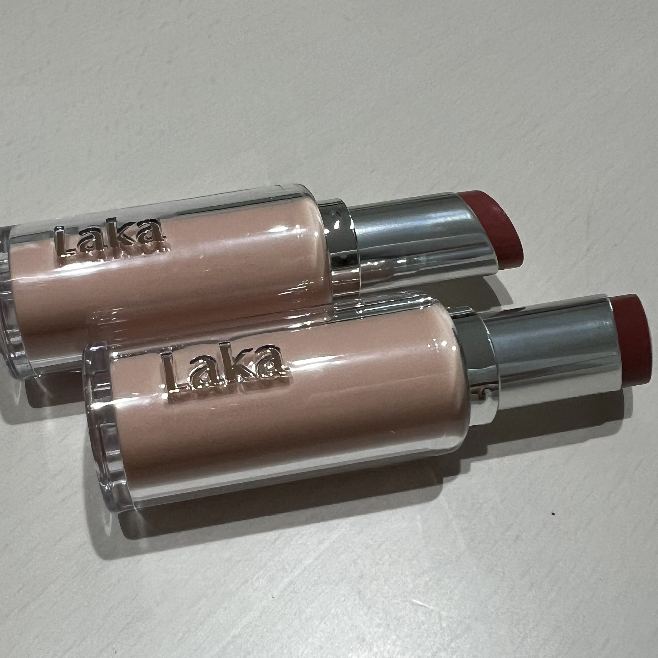 ボンディンググロウリップスティック/Laka/口紅を使ったクチコミ（2枚目）