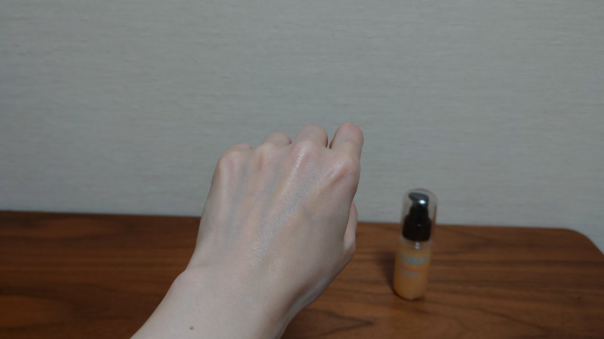 ザ・プロダクト　プリズムミラーオイル ＜ヘアオイル・スキンオイル＞/ザ・プロダクト/ヘアオイルを使ったクチコミ（3枚目）