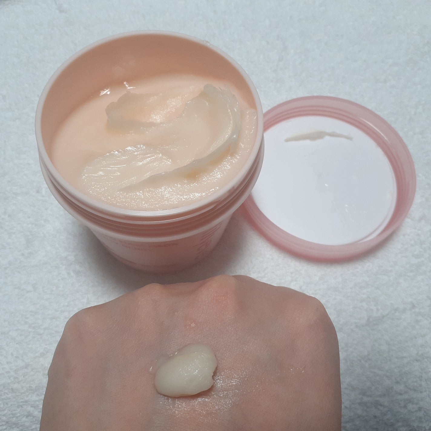 リペアターンジェラートヘアパック バウンシーベリー/リリーイブ/洗い流すヘアトリートメントを使ったクチコミ(4枚目)