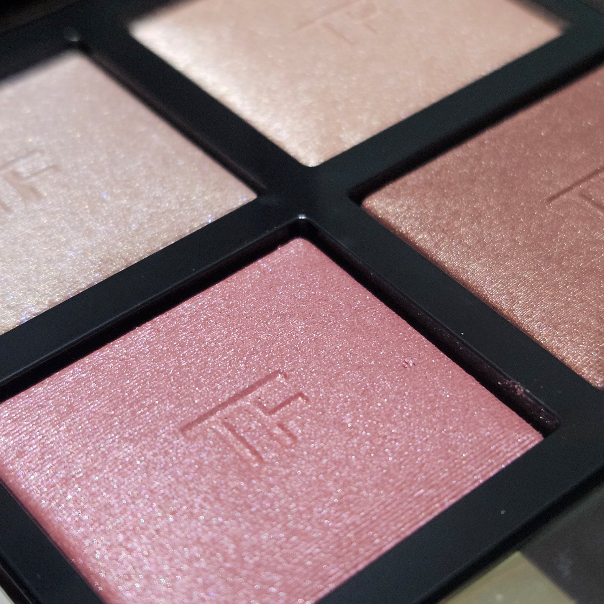 アイ カラー クォード/TOM FORD BEAUTY/アイシャドウパレットを使ったクチコミ（3枚目）