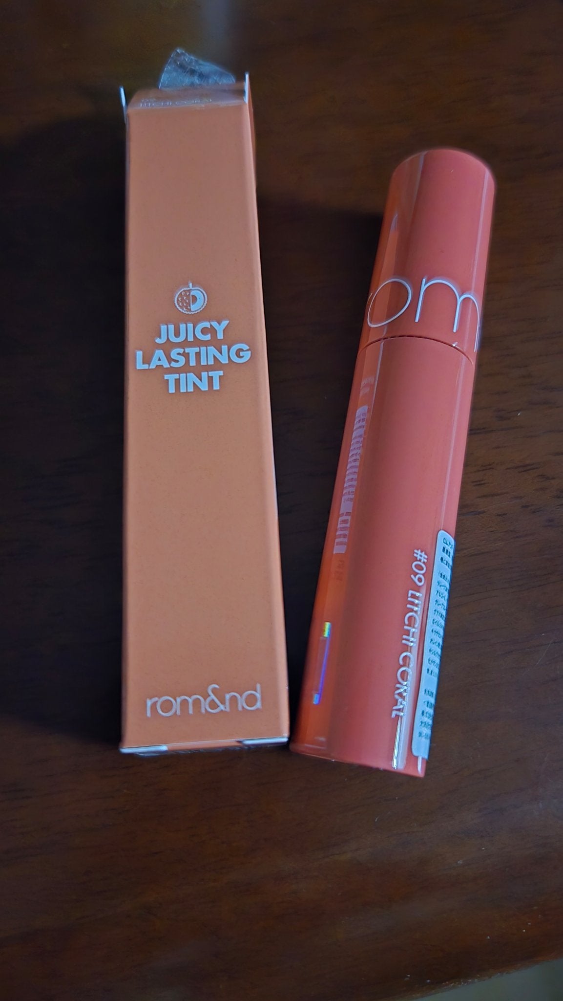 ジューシーラスティングティント/rom&nd/リップティントを使ったクチコミ(1枚目)