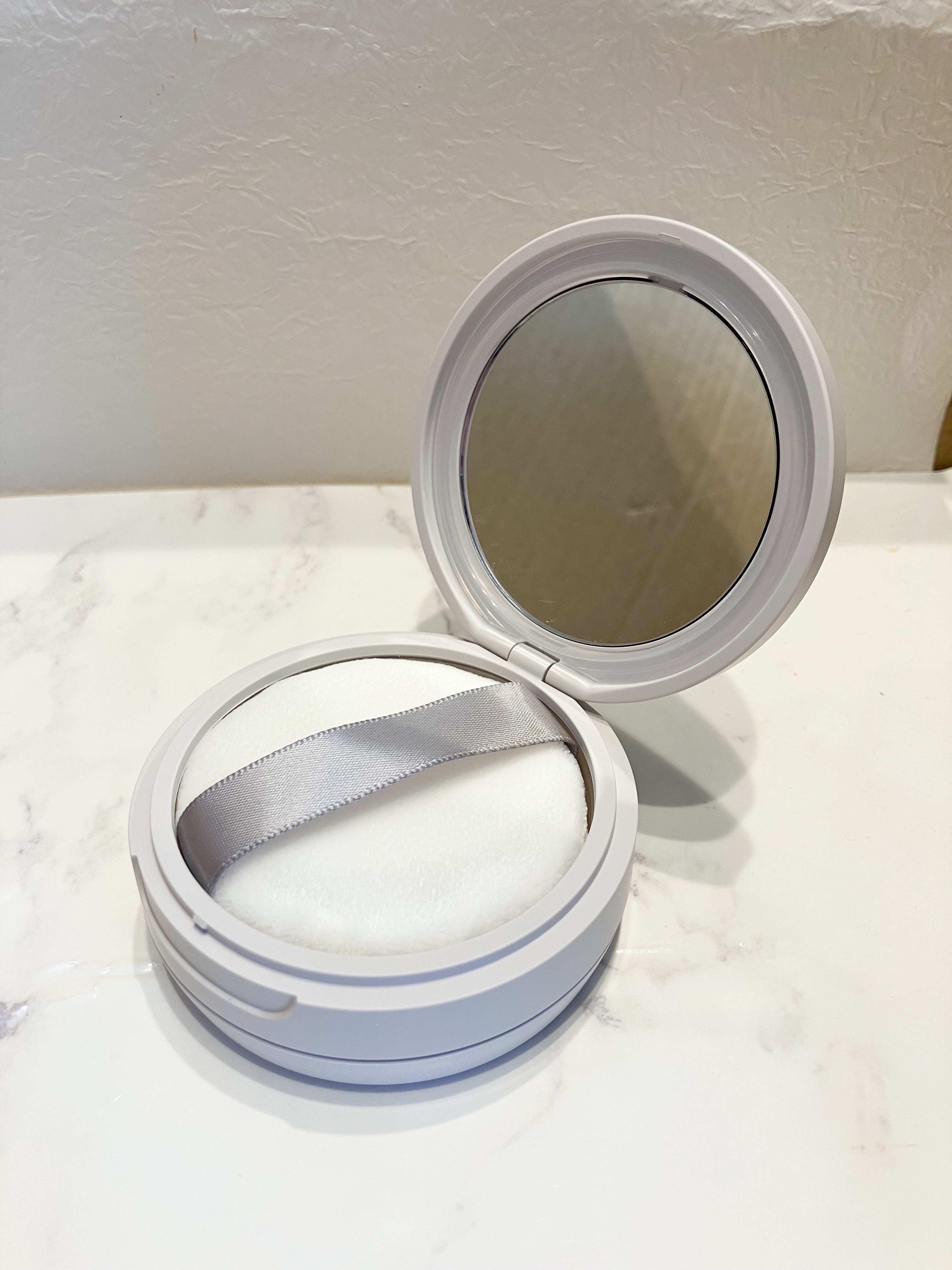 フェースパウダーUV /LEVA/ルースパウダーを使ったクチコミ（1枚目）