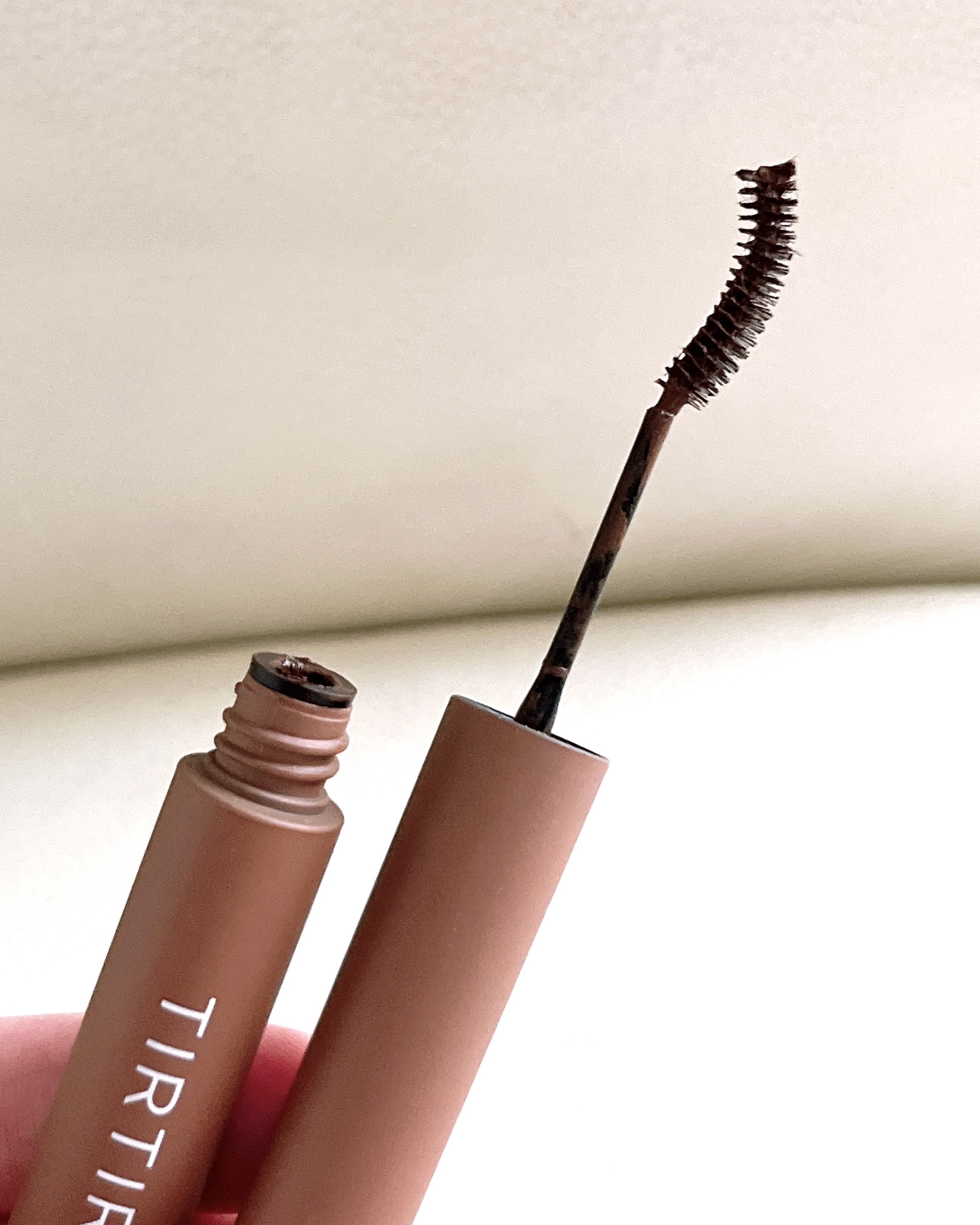 TIRTIR(ティルティル) スキニーカールアップマスカラのクチコミ「これ知ってる人いる…？？

韓コス大好きここなです
この間 #Qoo10メガ割 で購入した品
.....」（3枚目）