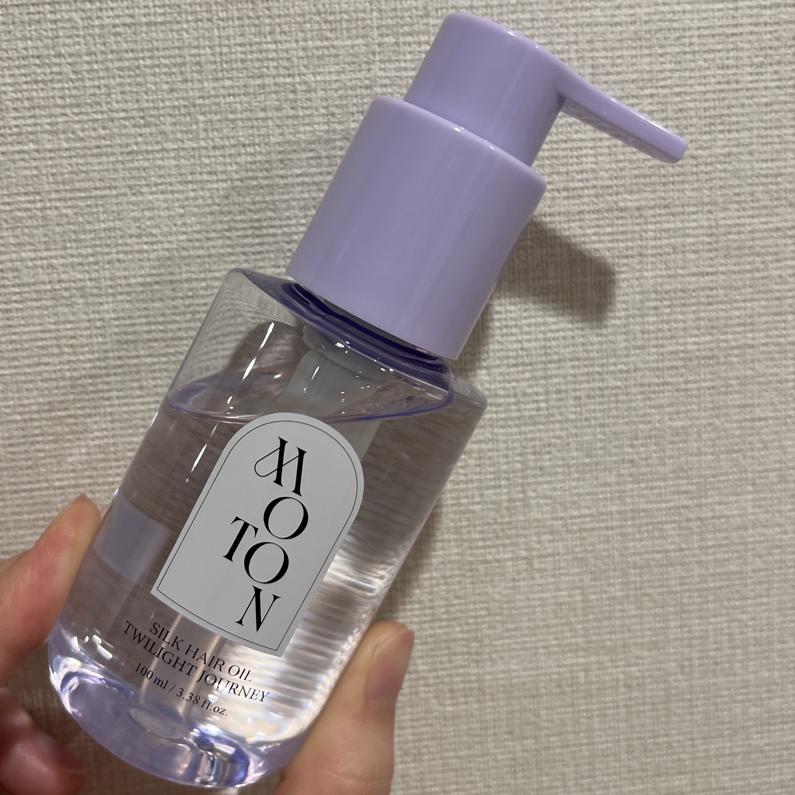 MOTON MOTON シルクヘアオイル トワイライトジャーニーのクチコミ「MOTON 

シルクヘアオイル トワイライトジャーニー

めちゃくちゃ良い香りがします…✨
.....」（1枚目）