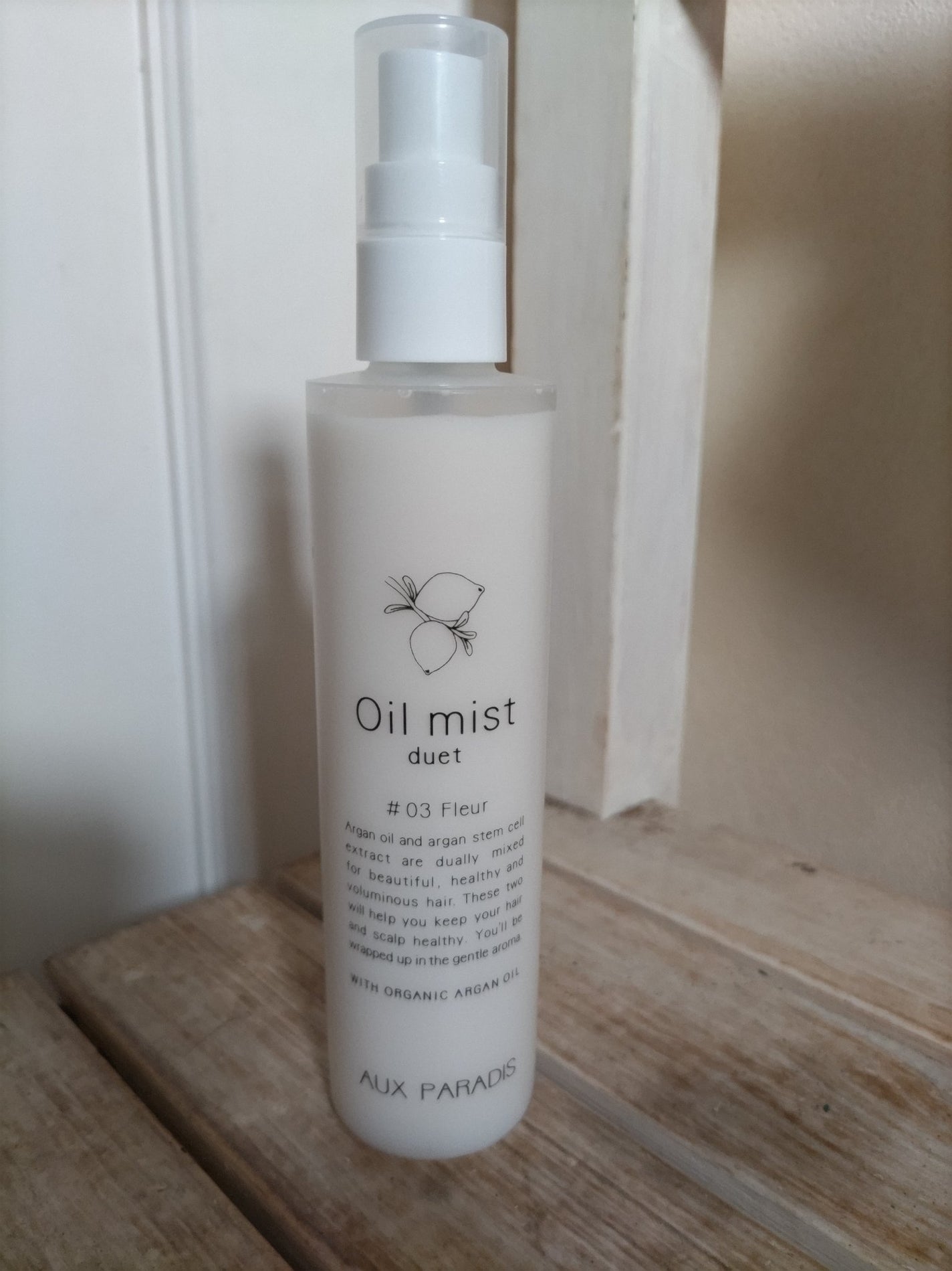 フルールオイルミストデュエット/AUX PARADIS/ヘアオイルを使ったクチコミ(1枚目)