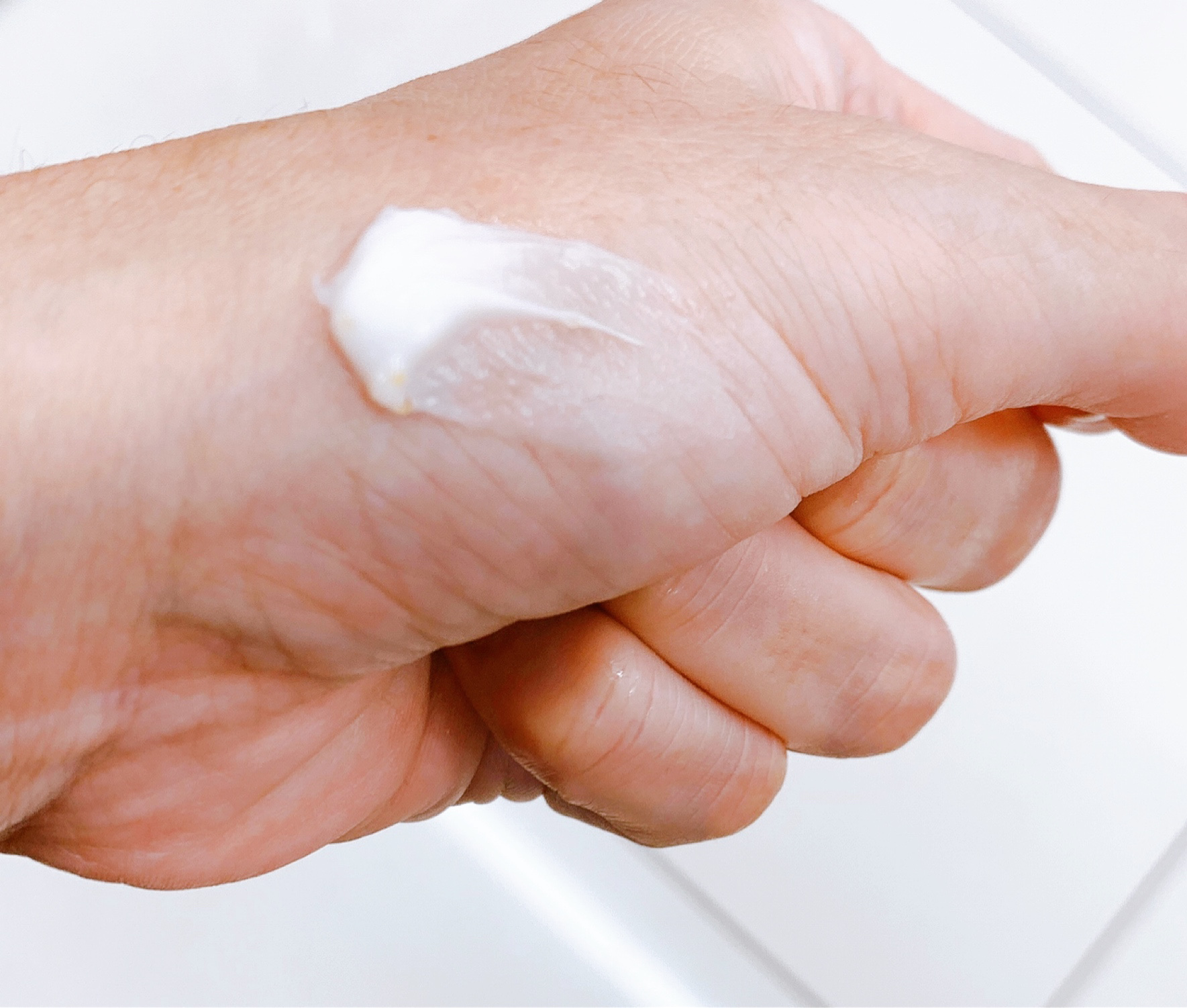 ビューティーチャージ ナイトスペリア/アトリックス/ハンドクリームを使ったクチコミ（3枚目）