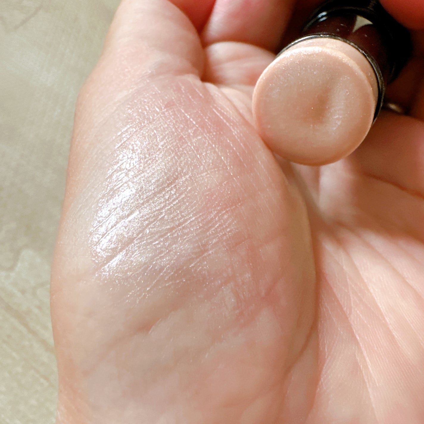 ボーム エサンシエル/CHANEL/スティックハイライトを使ったクチコミ(4枚目)