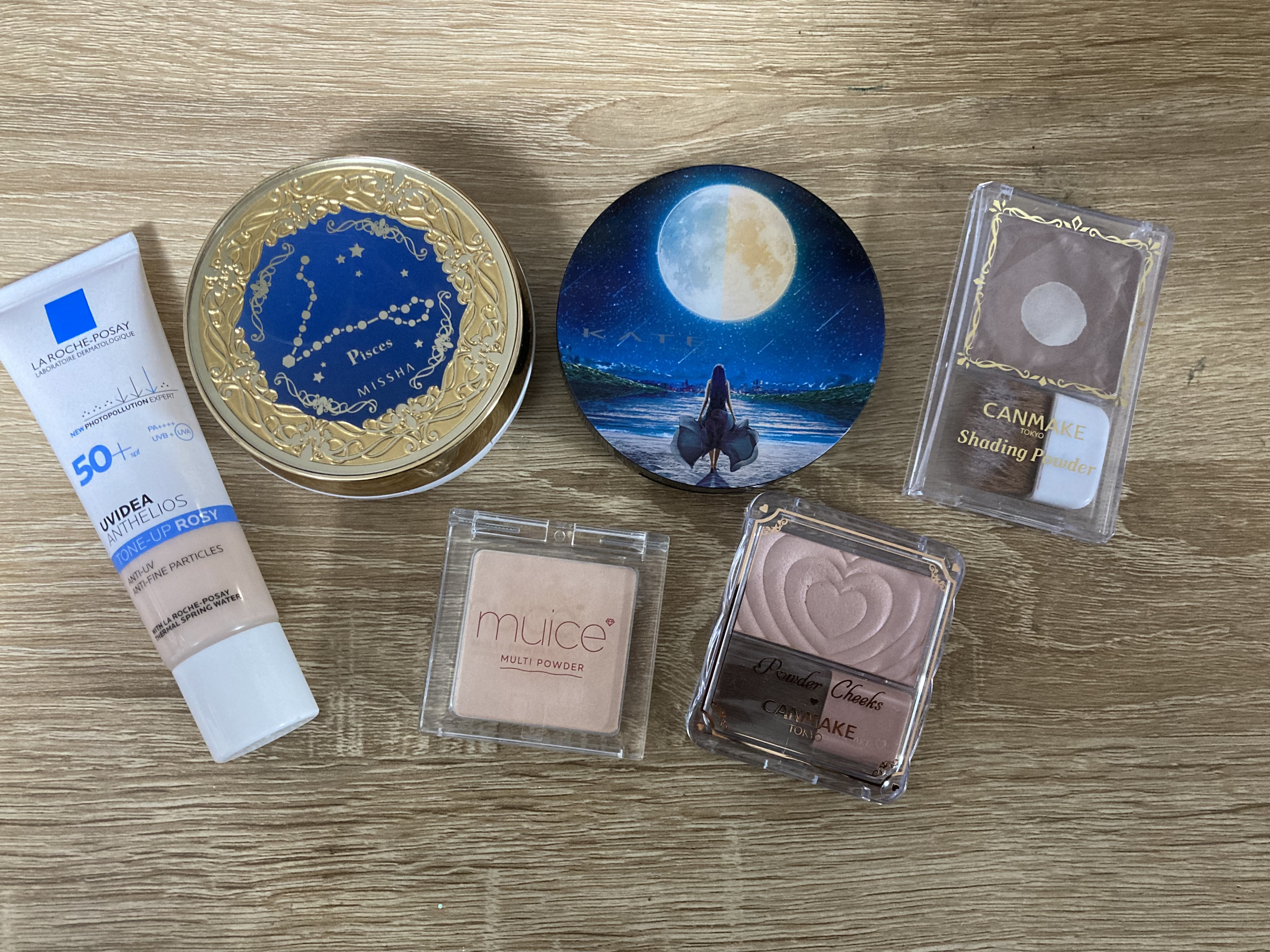 ムーンプレストブライトパウダー 限定セットII/KATE/プレストパウダーを使ったクチコミ（1枚目）