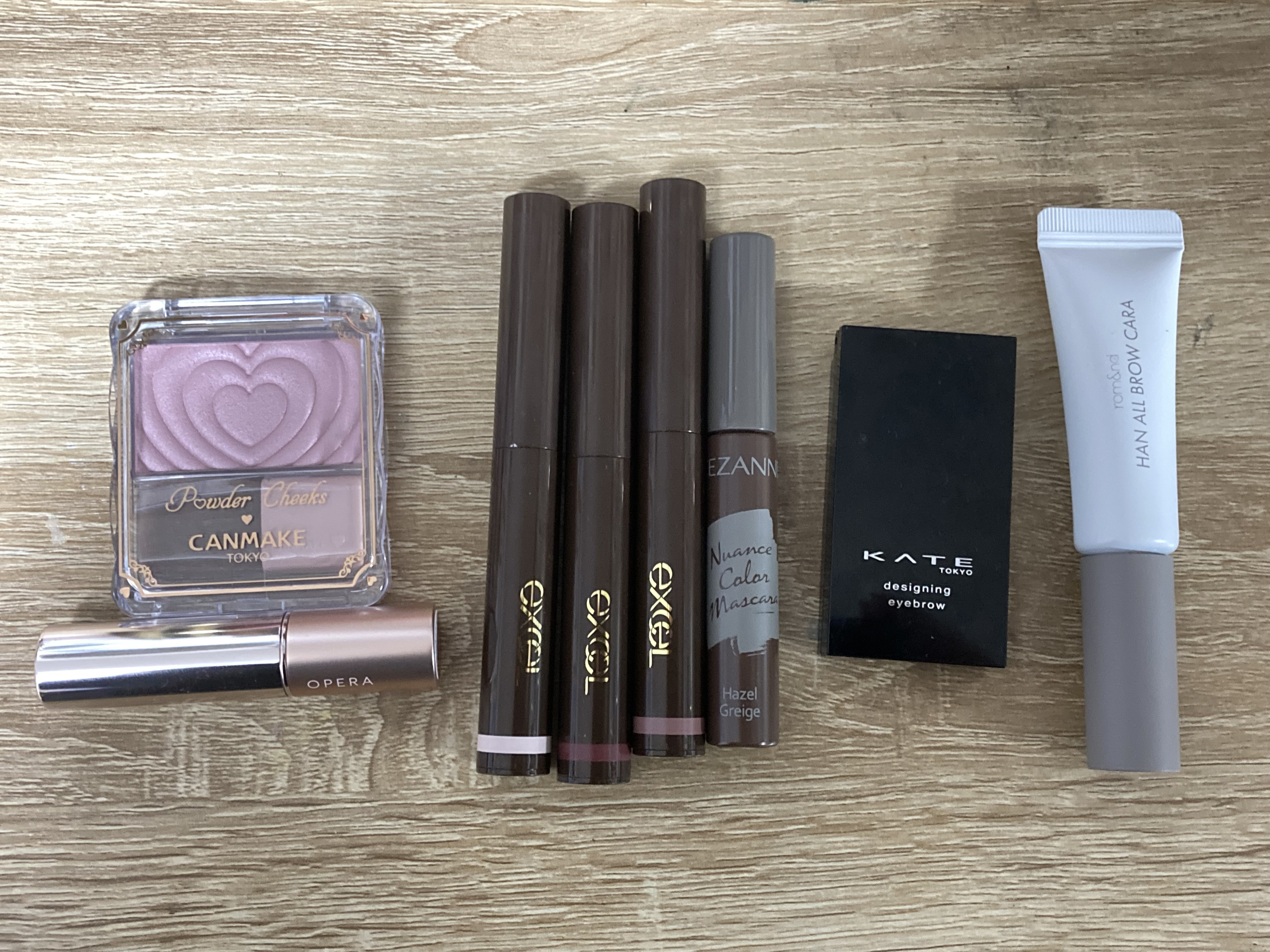 ケイト デザイニングアイブロウ3D/KATE/パウダーアイブロウを使ったクチコミ（1枚目）