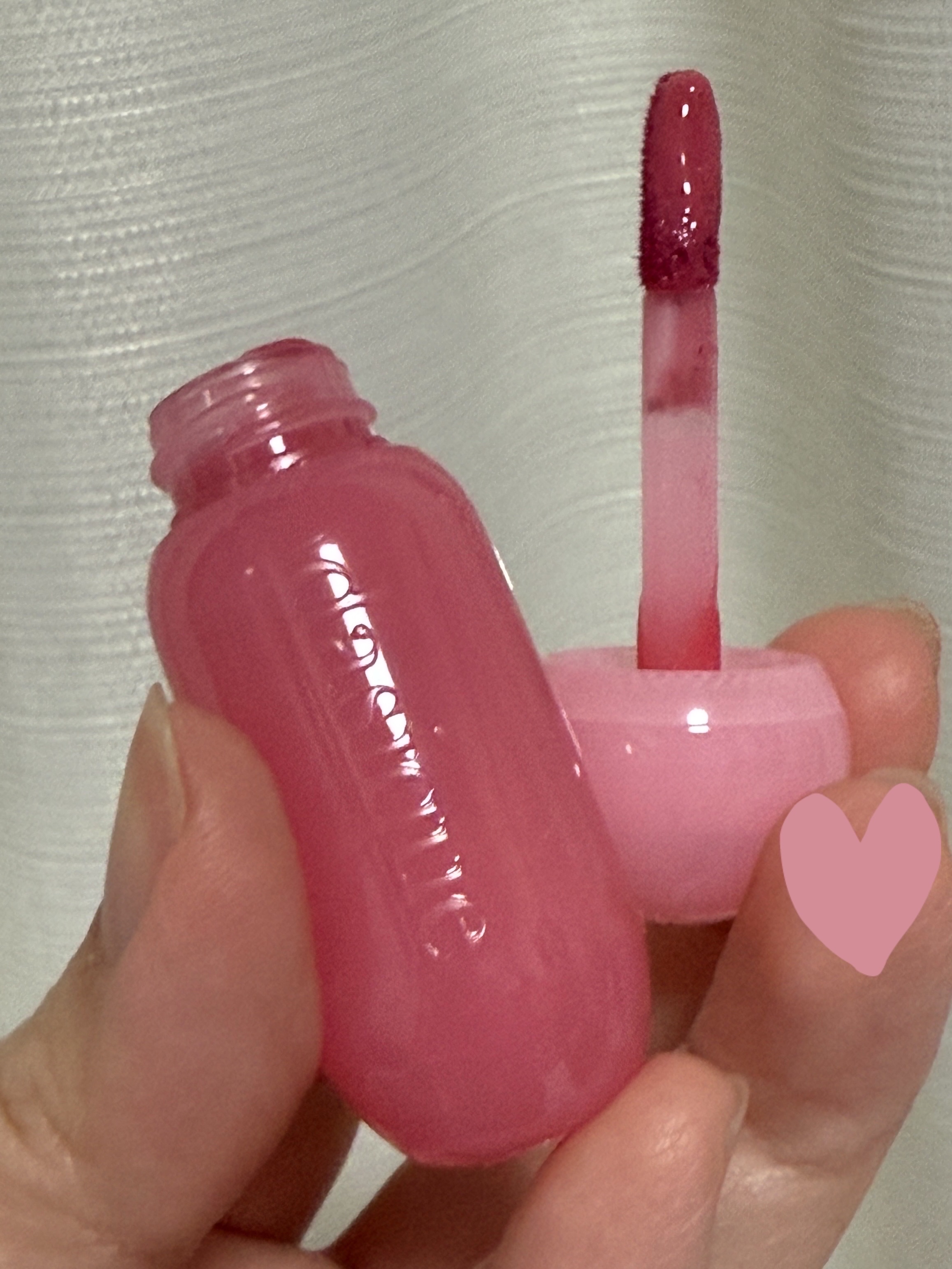 ジューシーデューイグロウティント (ミニ限定) 15 ローストロベリー/dasique/リップティントを使ったクチコミ（2枚目）