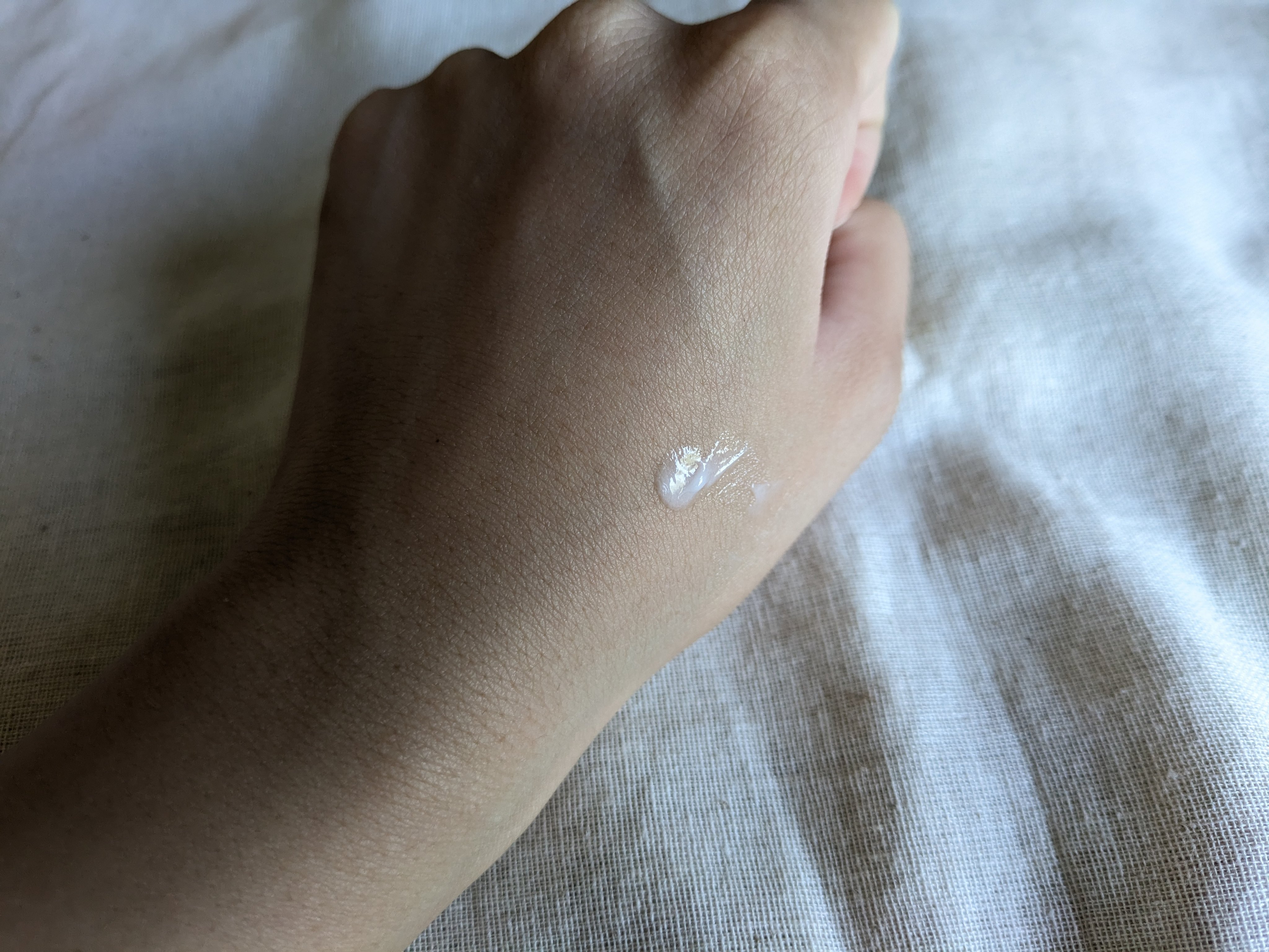 ホワイトトリュフナリシングハンドセラムインクリーム/ダルバ/ハンドクリームを使ったクチコミ（3枚目）