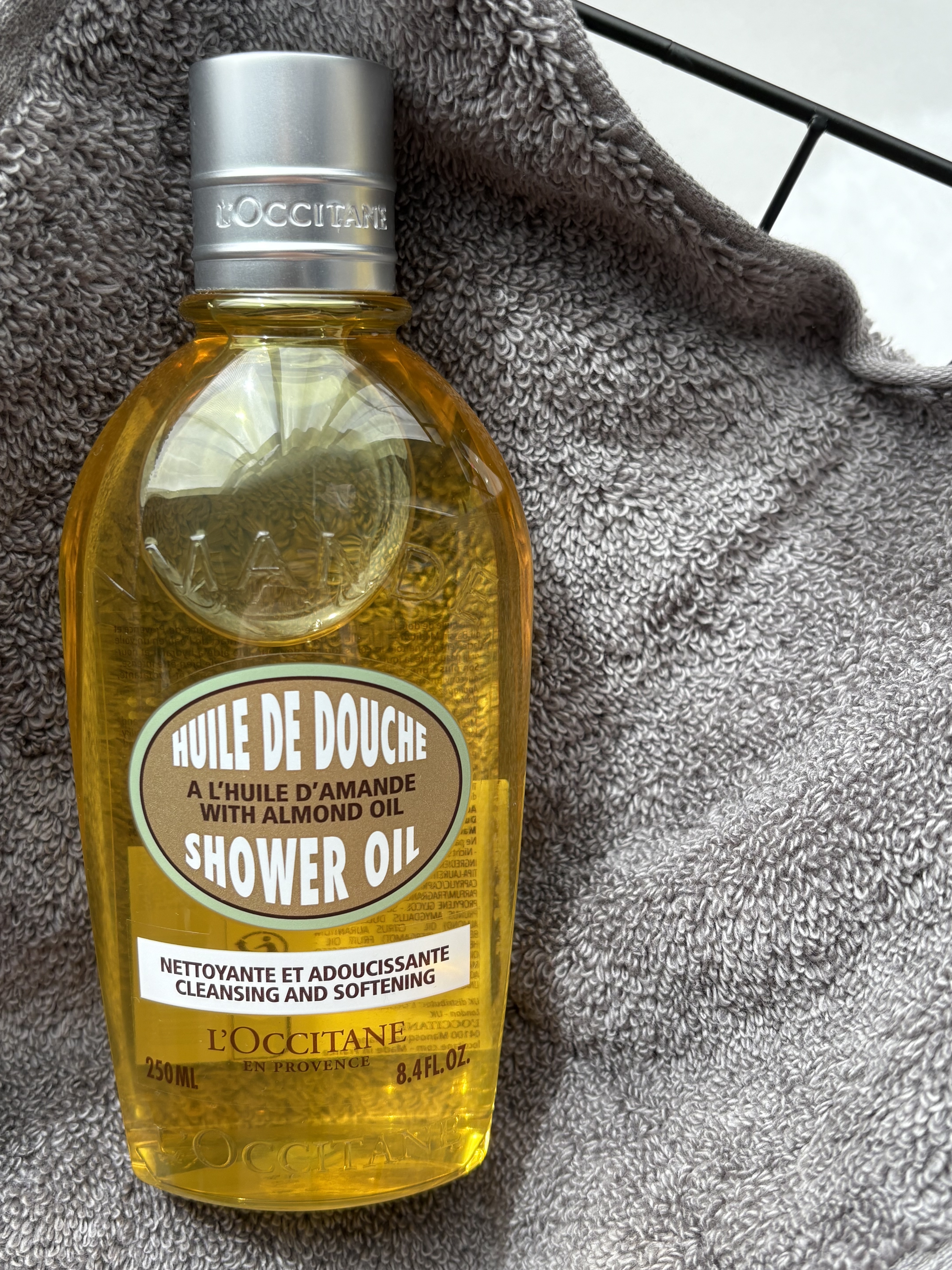 アーモンド モイスチャライジングシャワーオイル/L'OCCITANE/ボディソープを使ったクチコミ（1枚目）