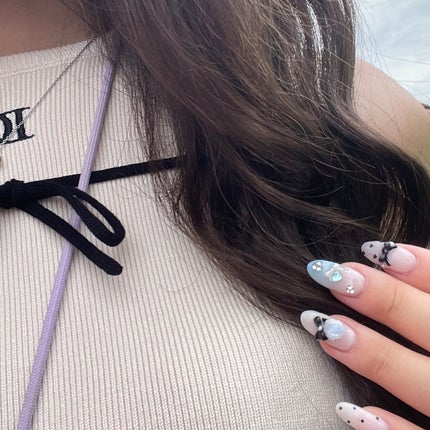 𐔌՞ . .՞ 𐦯 on LIPS 「ディズニーでも崩れない巻き髪にはこれ♡♡いいね、保存嬉しいです..」(1枚目)