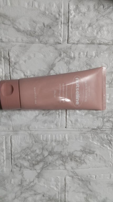 nutseline アロマナッツスリムフィットボディローションのクチコミ「「nutseline アロマナッツ ボディローション」です。
使い切りました。
このボディ.....」(1枚目)