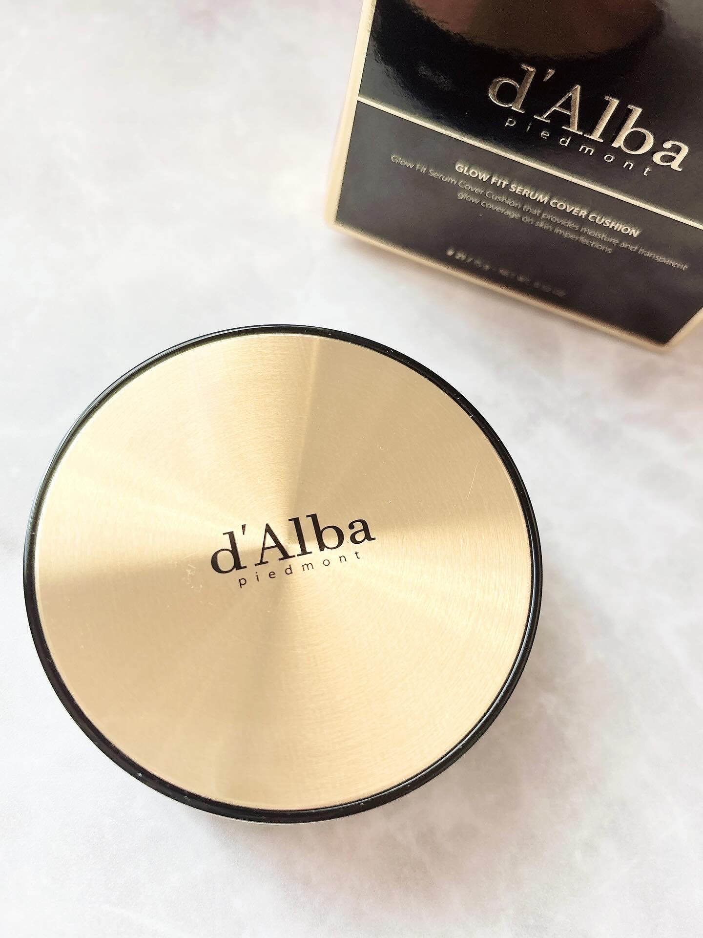 ＼大人のしっとりツヤ肌ファンデ／

d'Alba(ダルバ)
グロウフィットセラムカバークッション

ダルバのあのスプレーと同じ、ホワイトトリュフ*が含まれたしっとりらセラムファンデーション。
カバー力はしっかりあってピタッとフィットするのに