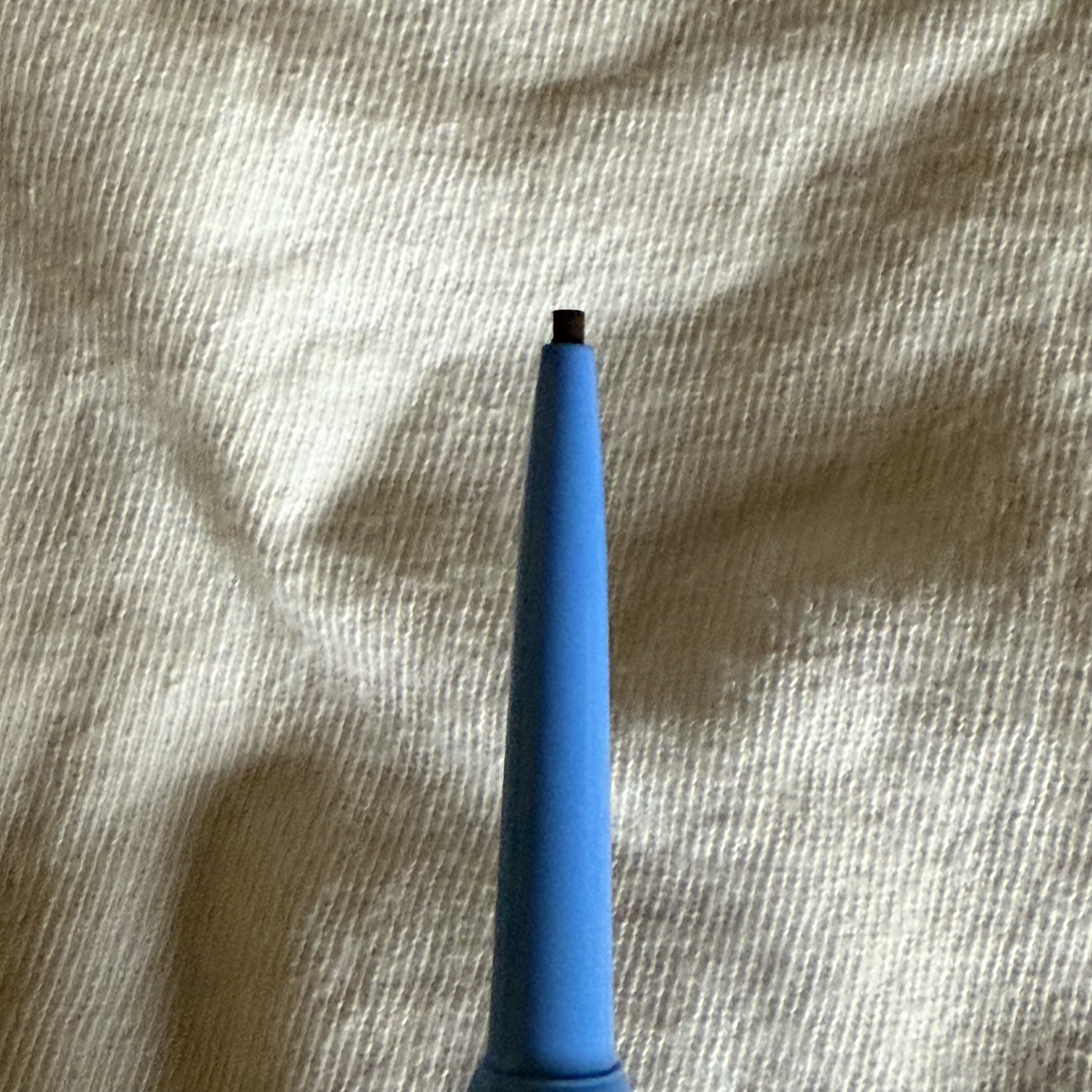 「密着アイライナー」極細クリームペンシル/デジャヴュ/ペンシルアイライナーを使ったクチコミ（2枚目）