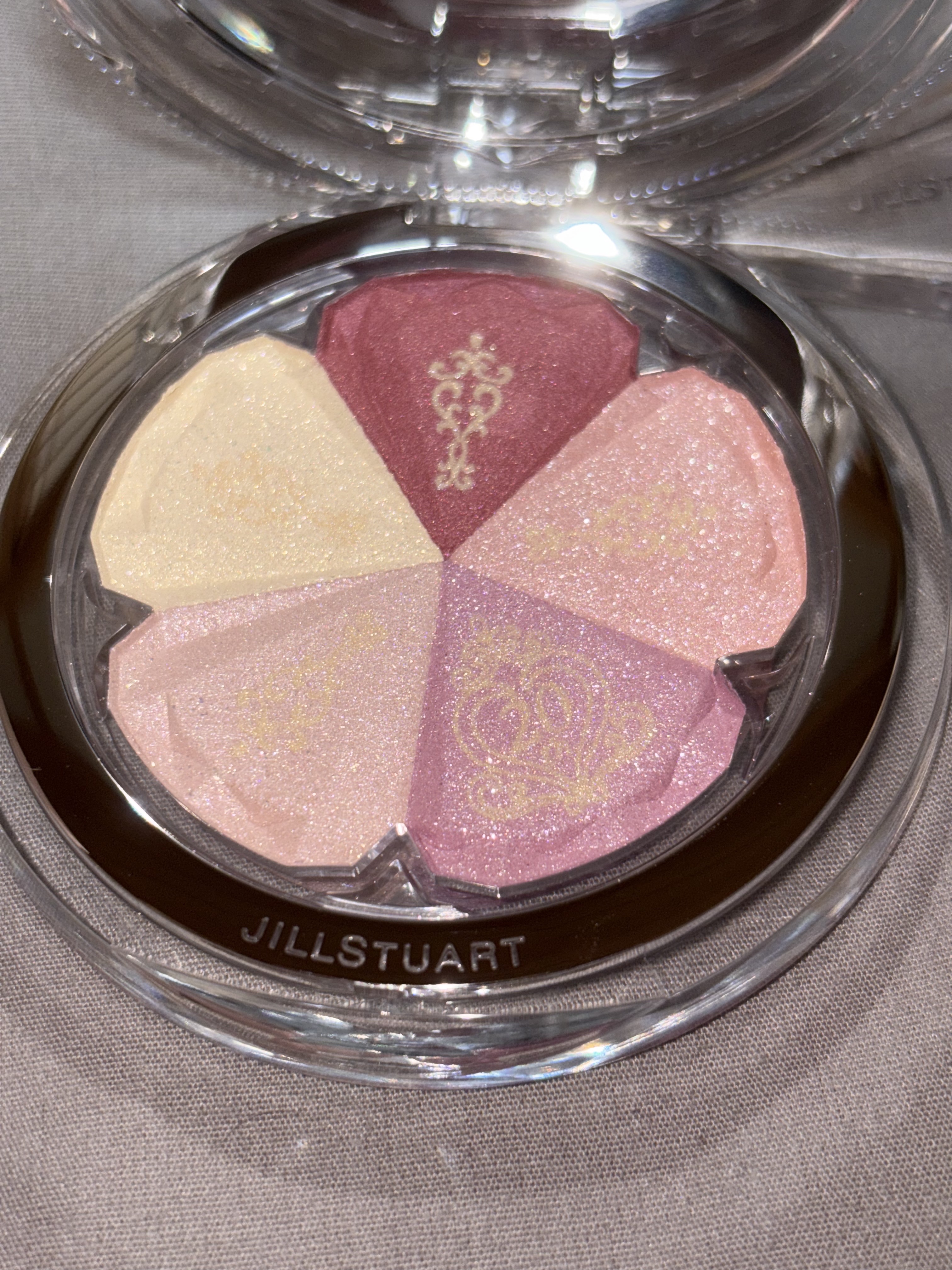 ジルスチュアート 20th アニバーサリー ブルーム ミックスブラッシュ コンパクト/JILL STUART/パウダーチークを使ったクチコミ（2枚目）