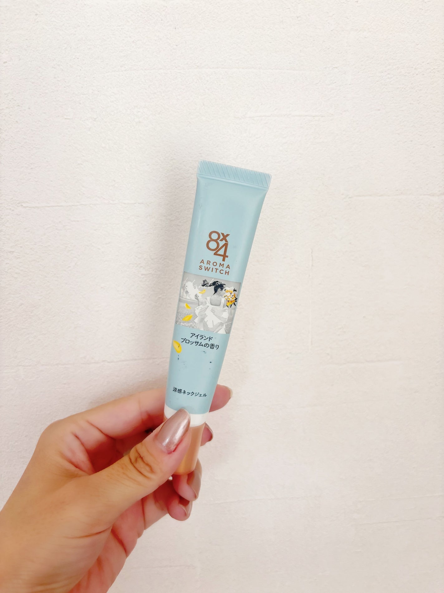 8x4 アロマスイッチ 涼感ネックジェル アイランドブロッサムの香り/8x4/デオドラント・制汗剤を使ったクチコミ(1枚目)