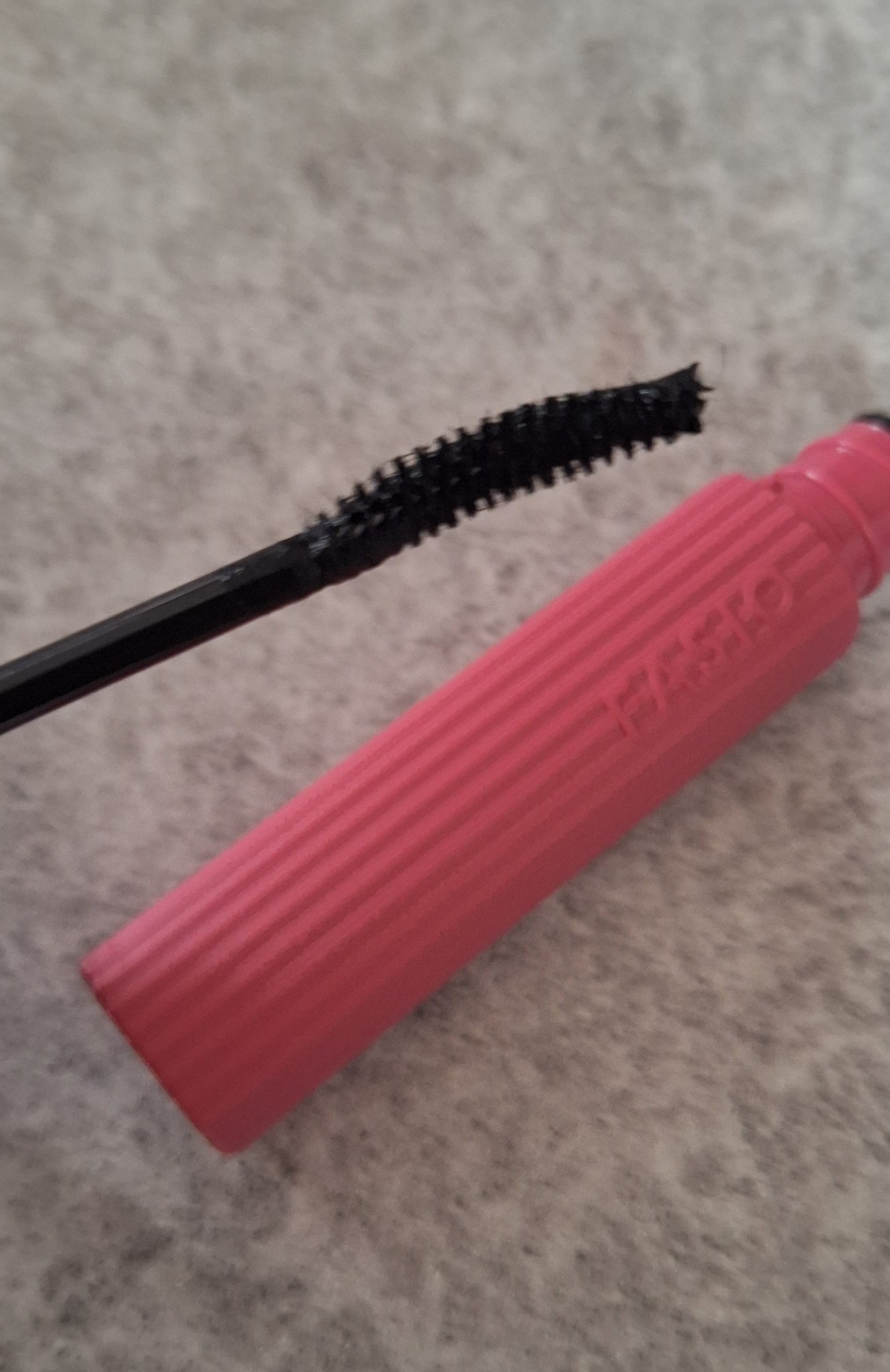 ウルトラ WP マスカラ(ロング) 01 ブラック(ゲゲゲの⻤太郎限定デザイン)/FASIO/マスカラを使ったクチコミ（2枚目）