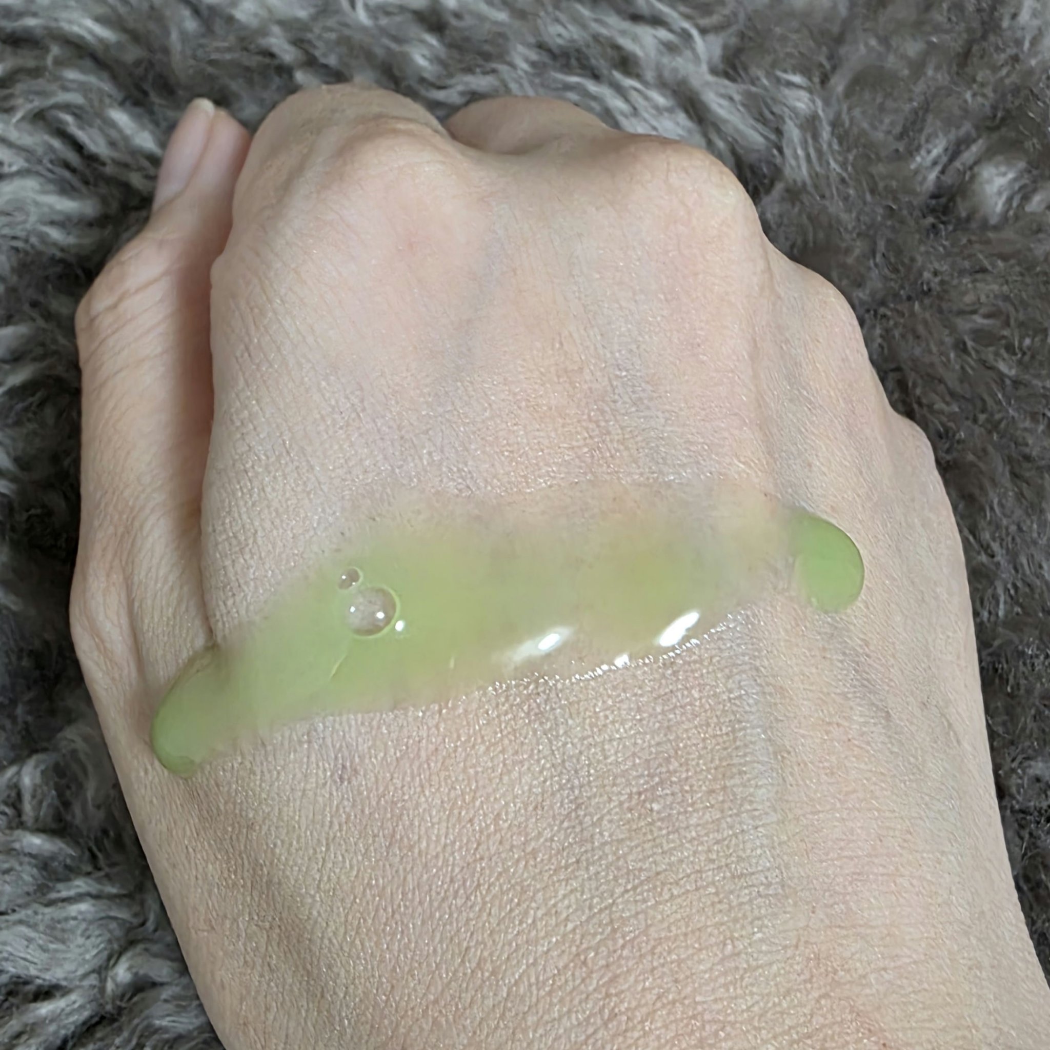 アゼライン酸ゴマージュピーリングセラム/Dr.Melaxin/美容液を使ったクチコミ（2枚目）