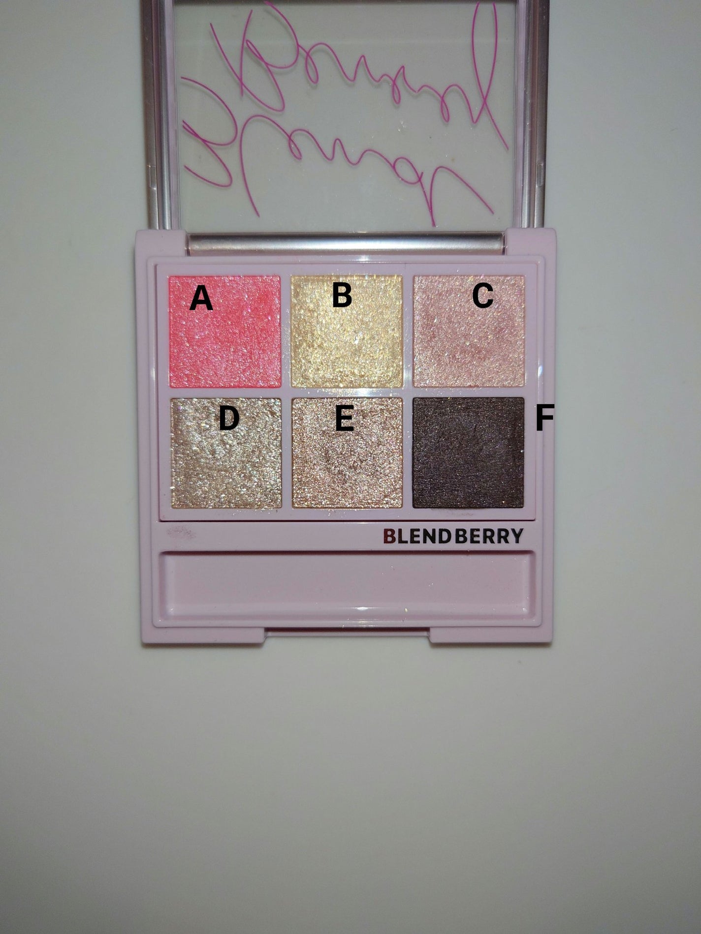 アディクション ザ アイシャドウ スパークル/ADDICTION/単色アイシャドウを使ったクチコミ(2枚目)