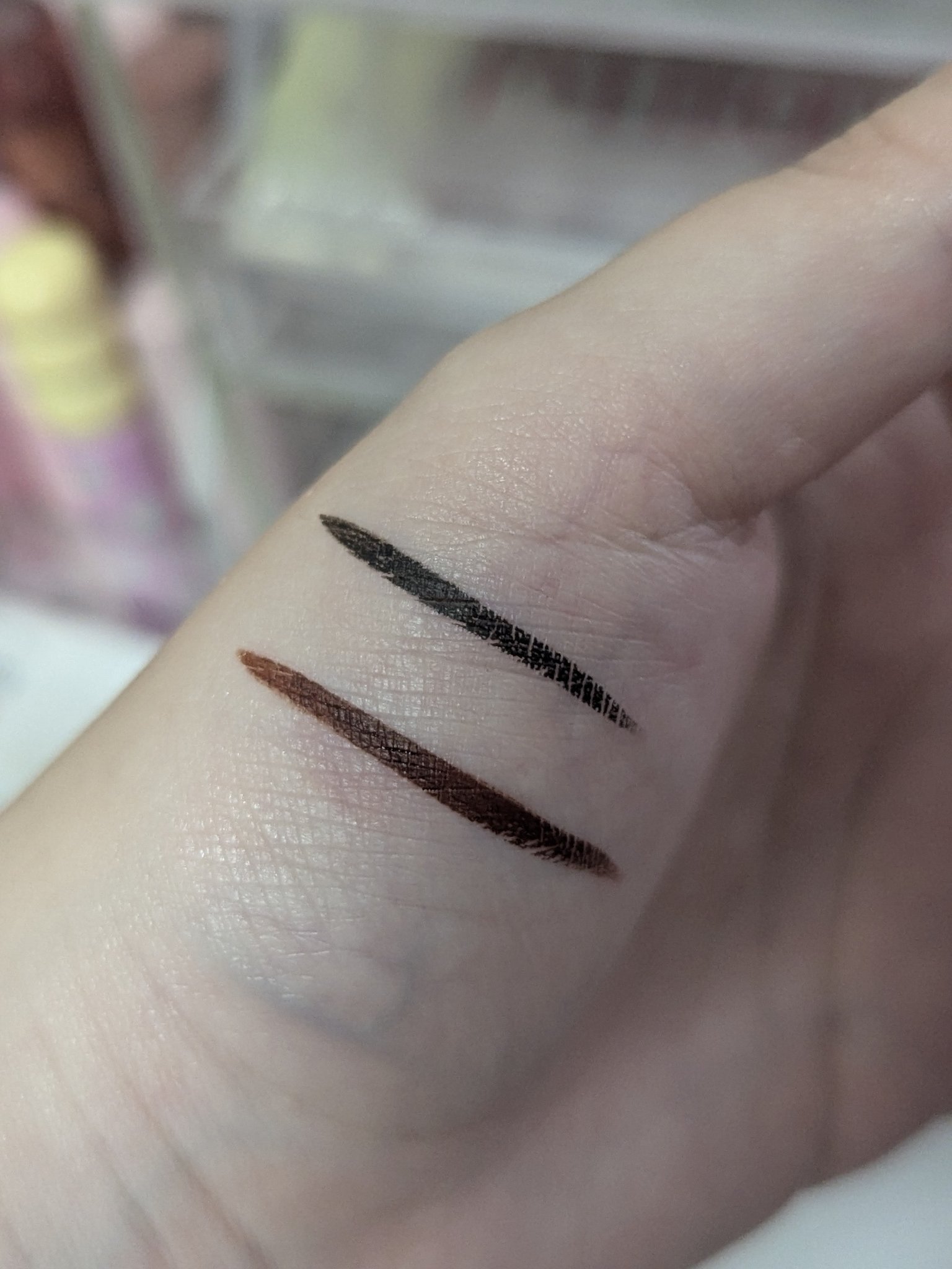 リキッドブラシペンアイライナー/SISTER ANN/リキッドアイライナーを使ったクチコミ（3枚目）