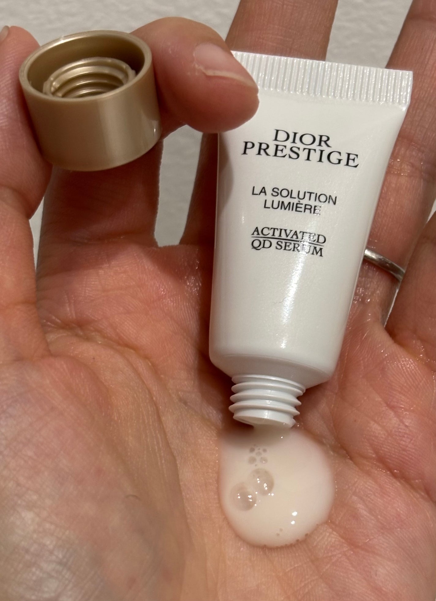 プレステージ ホワイト リンクル セラム ルミエール/Dior/美容液を使ったクチコミ(3枚目)