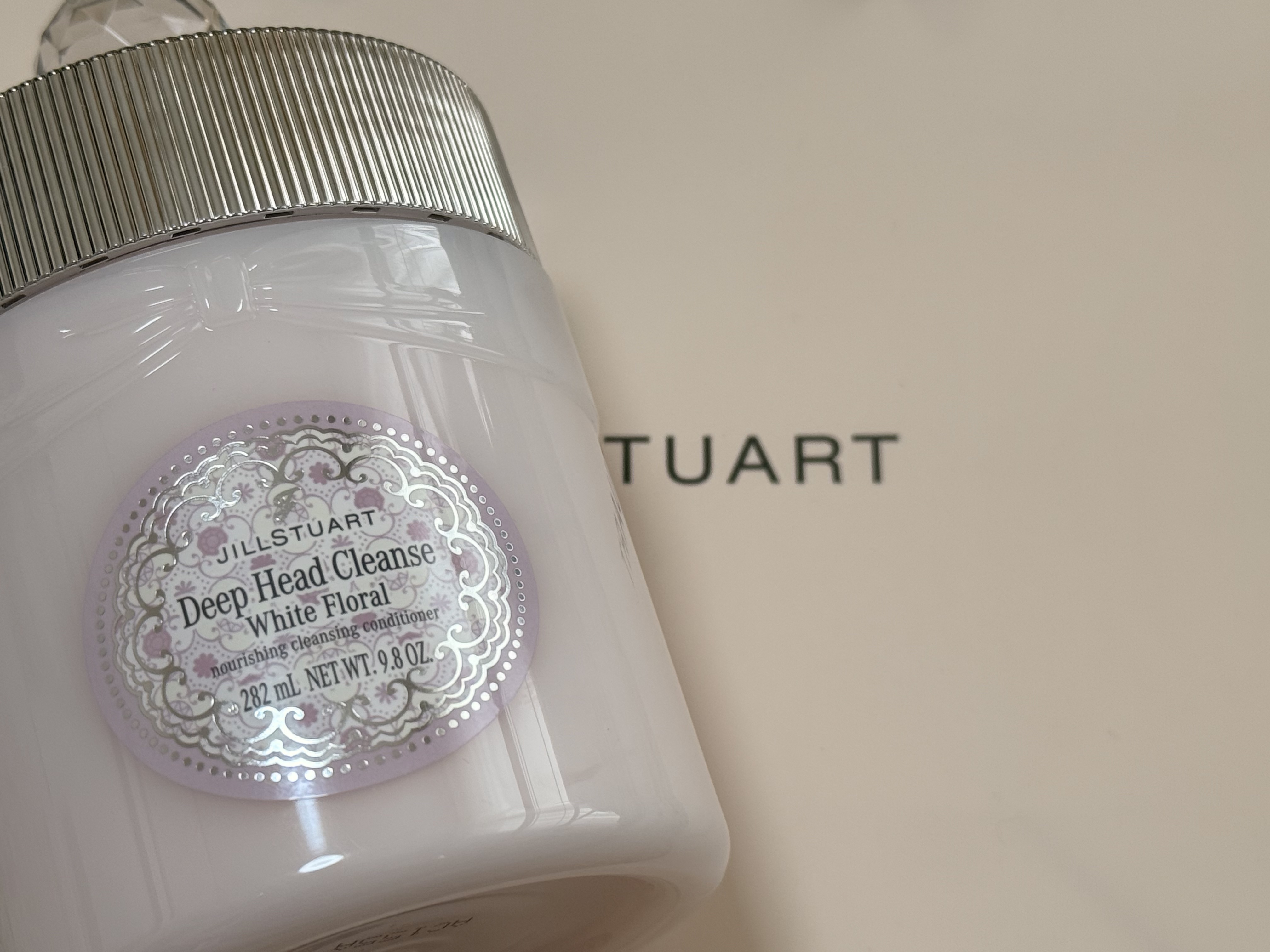 ジルスチュアート　ホワイトフローラル　ディープヘッドクレンズ/JILL STUART/市販シャンプーを使ったクチコミ（1枚目）