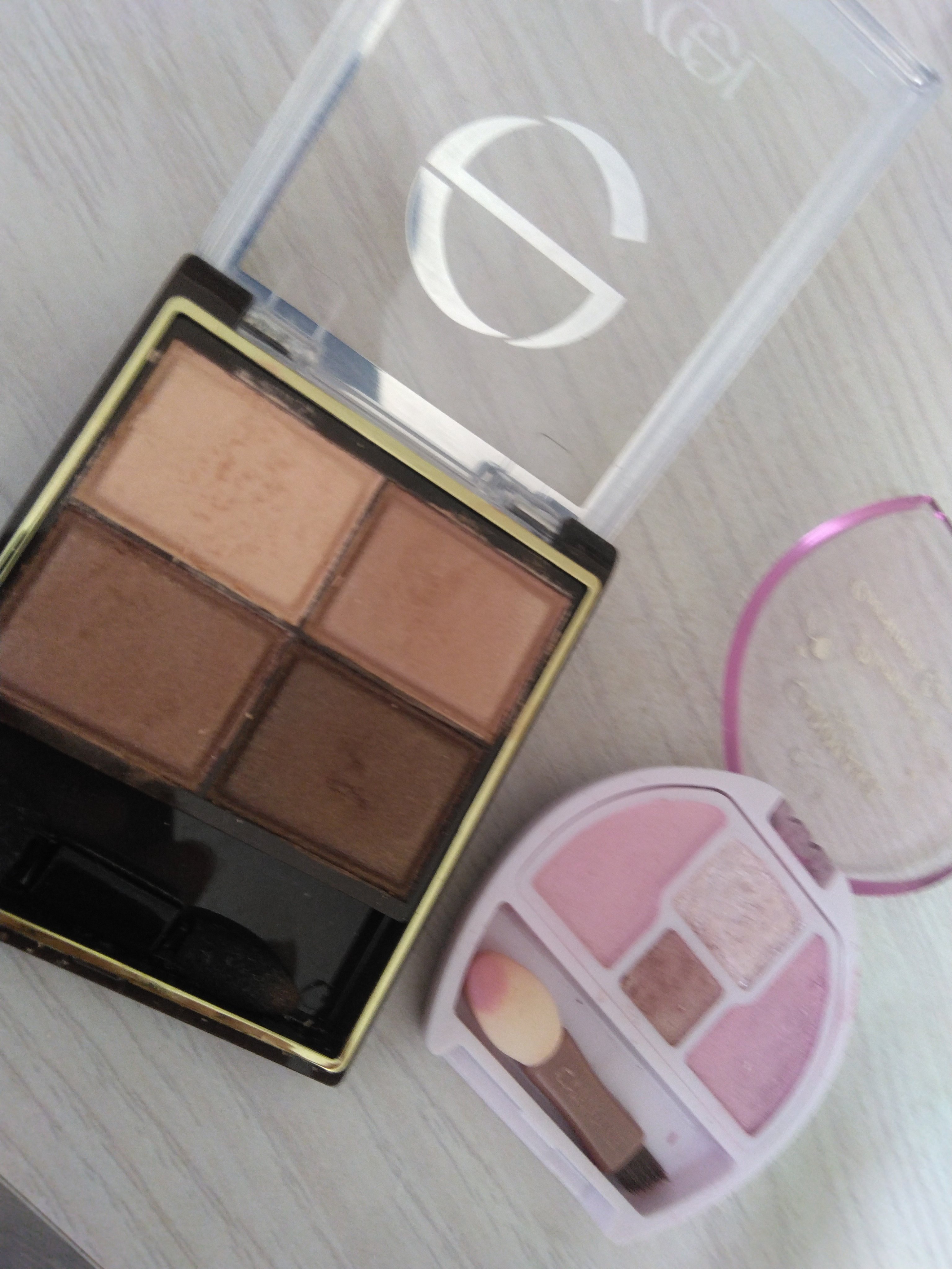 スキニーリッチシャドウ/excel/アイシャドウパレットを使ったクチコミ（2枚目）