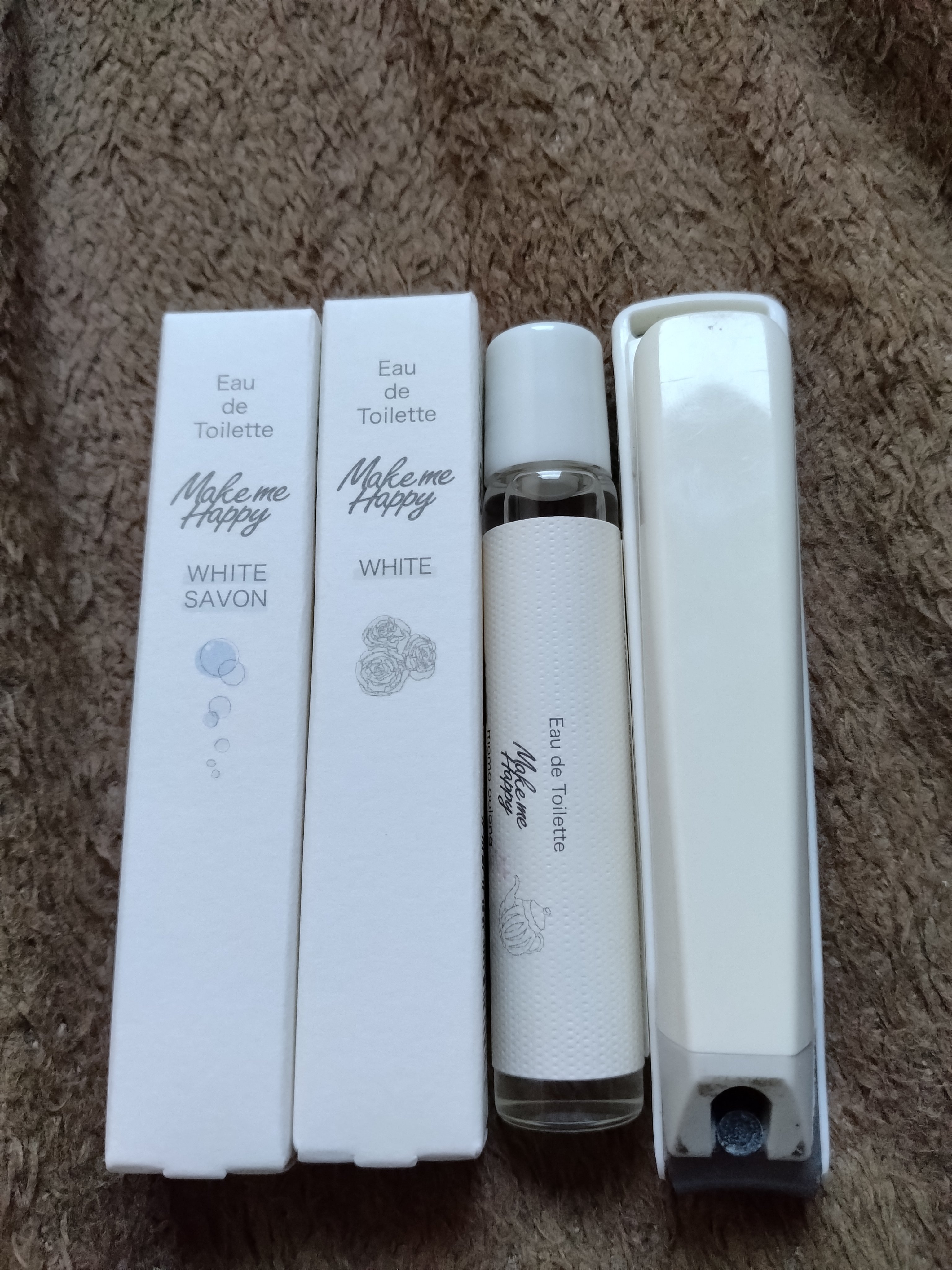 メイクミーハッピー オードトワレ WHITE/キャンメイク/香水(レディース)を使ったクチコミ（1枚目）