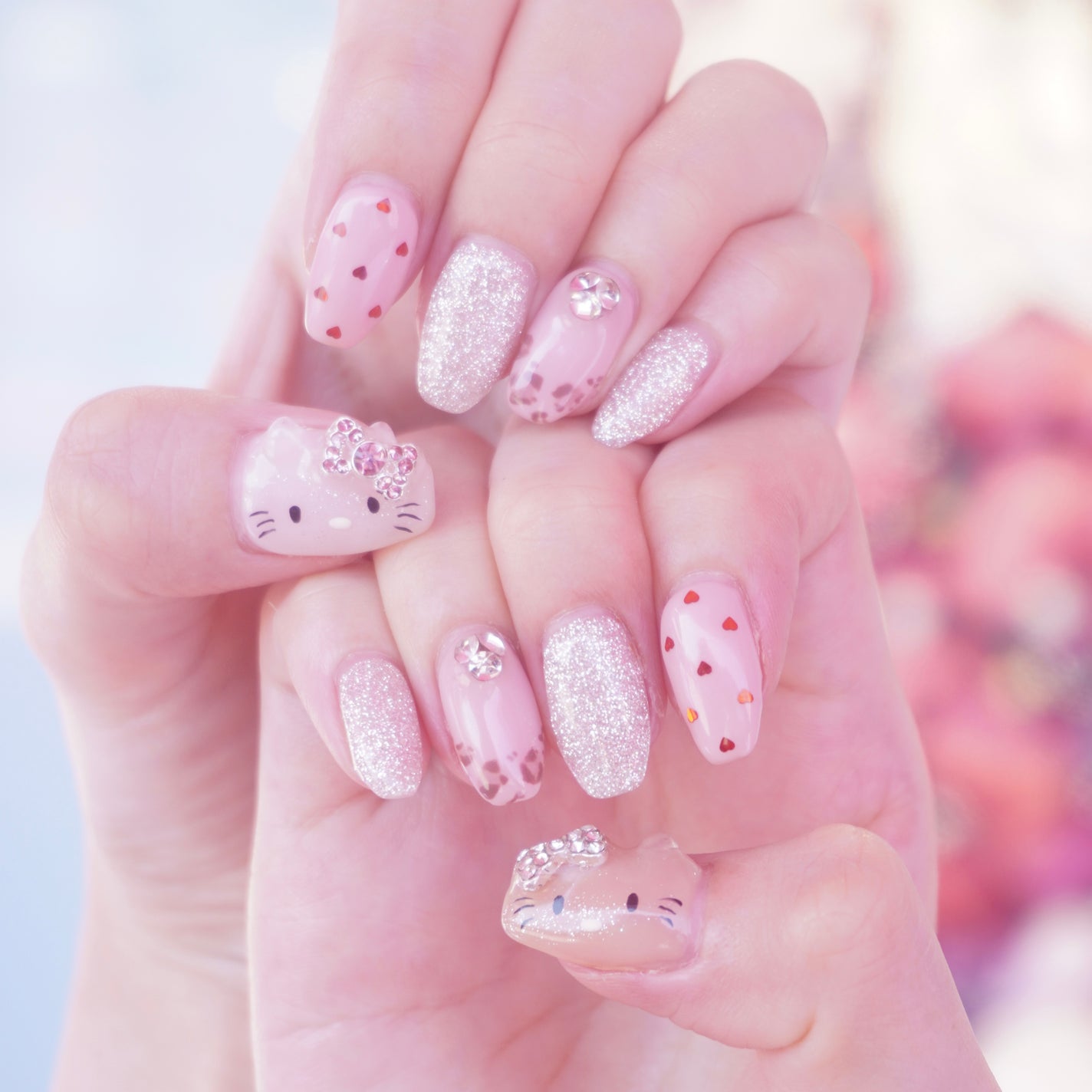 かなちい🐻フォロバ100% on LIPS 「キティネイル🎀❤️ #ジェルネイル #セルフネイル #キティち..」(6枚目)