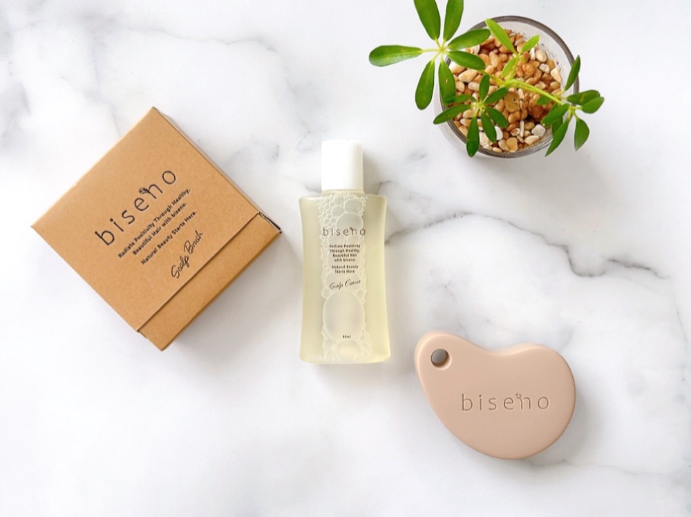 ⁡
⁡
⁡
⁡
biseno
☑︎ スカルプエッセンス
⁡
⁡
こちらは女性の髪悩みに本気で寄り添うスカルプエッセンスです´-
⁡
⁡
Point𓂃⧉
☑︎ 8種の有効成分を頭皮に
    バランスよく多角的にアプローチしながら、
   