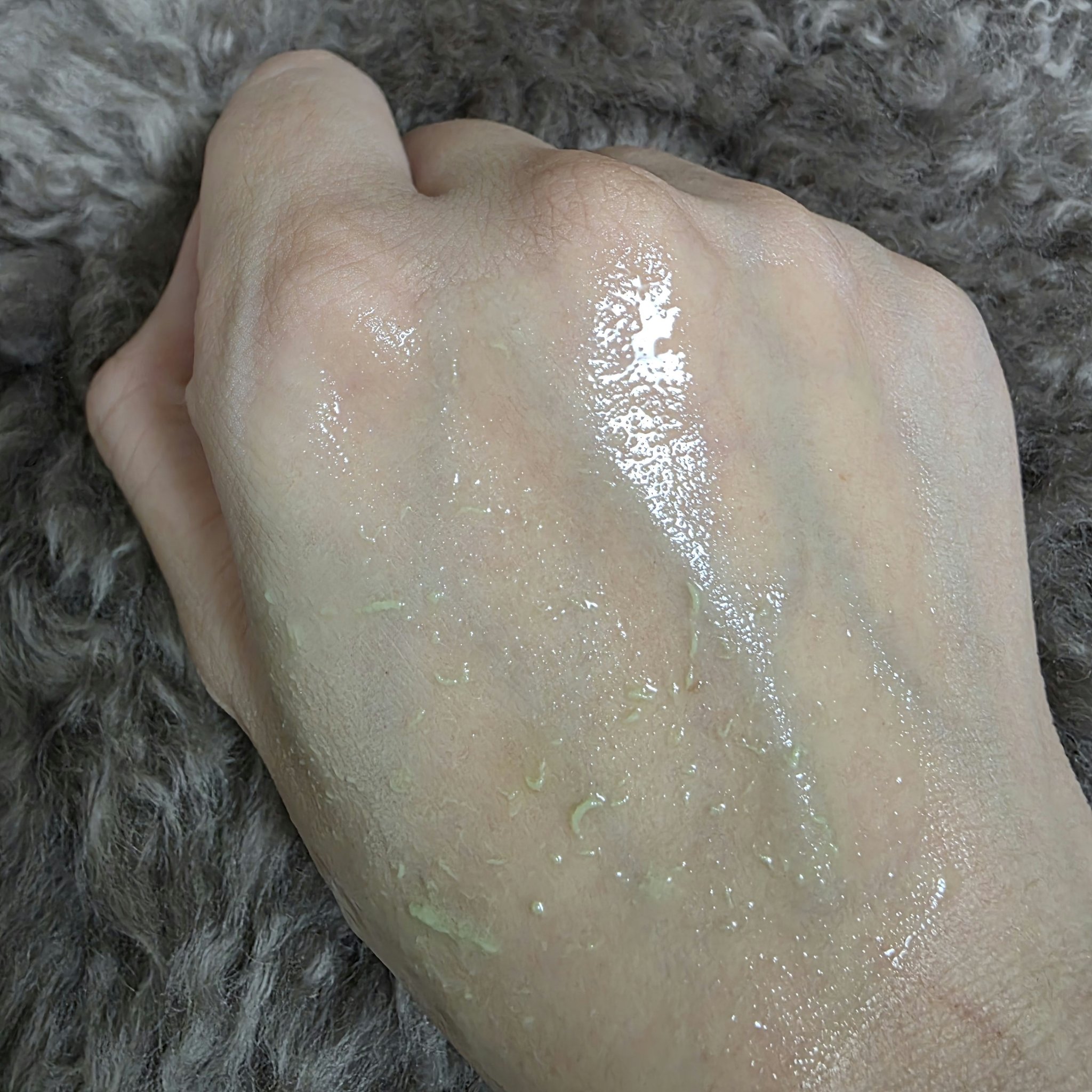 アゼライン酸ゴマージュピーリングセラム/Dr.Melaxin/美容液を使ったクチコミ（3枚目）