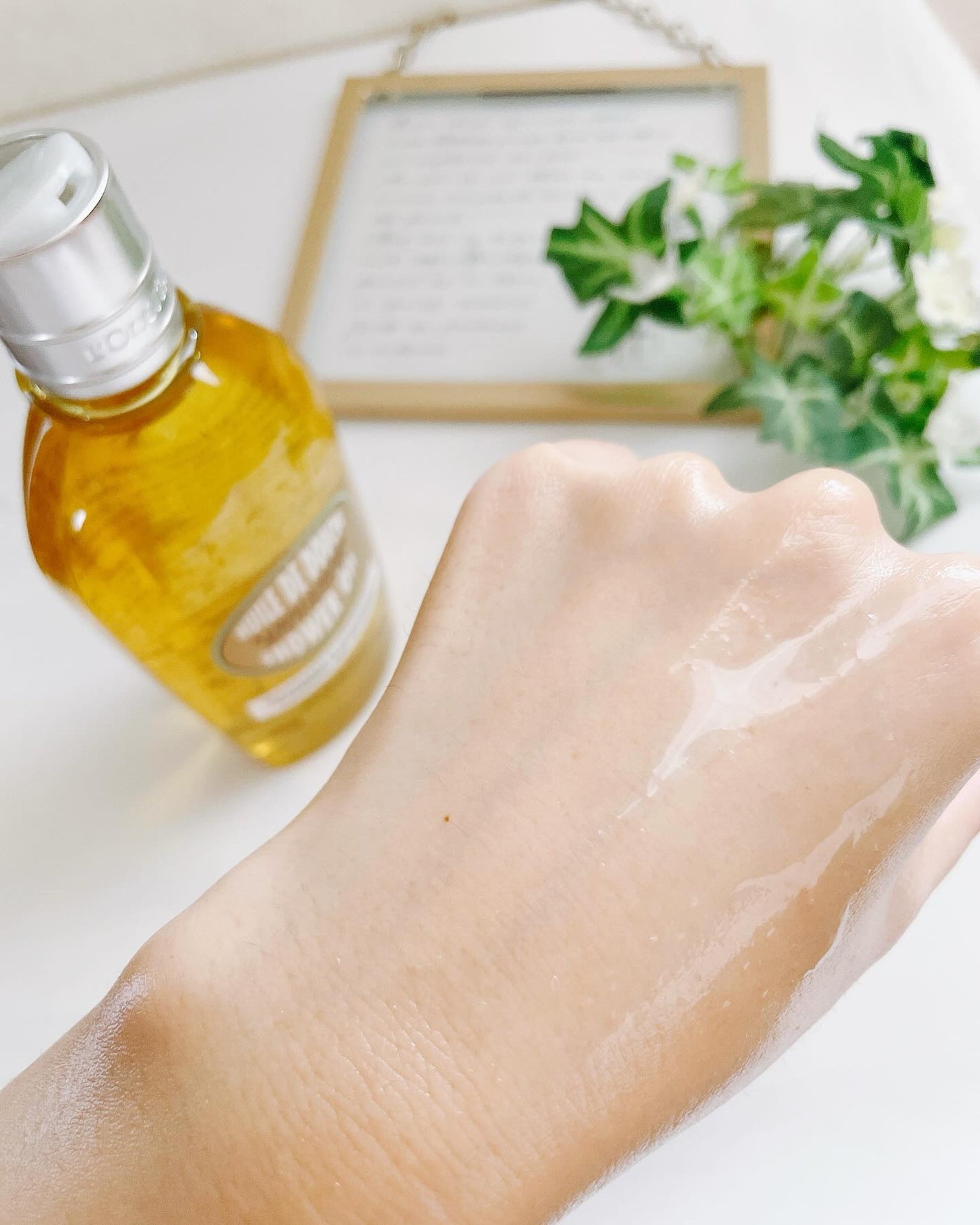 アーモンド モイスチャライジングシャワーオイル/L'OCCITANE/ボディソープを使ったクチコミ(3枚目)