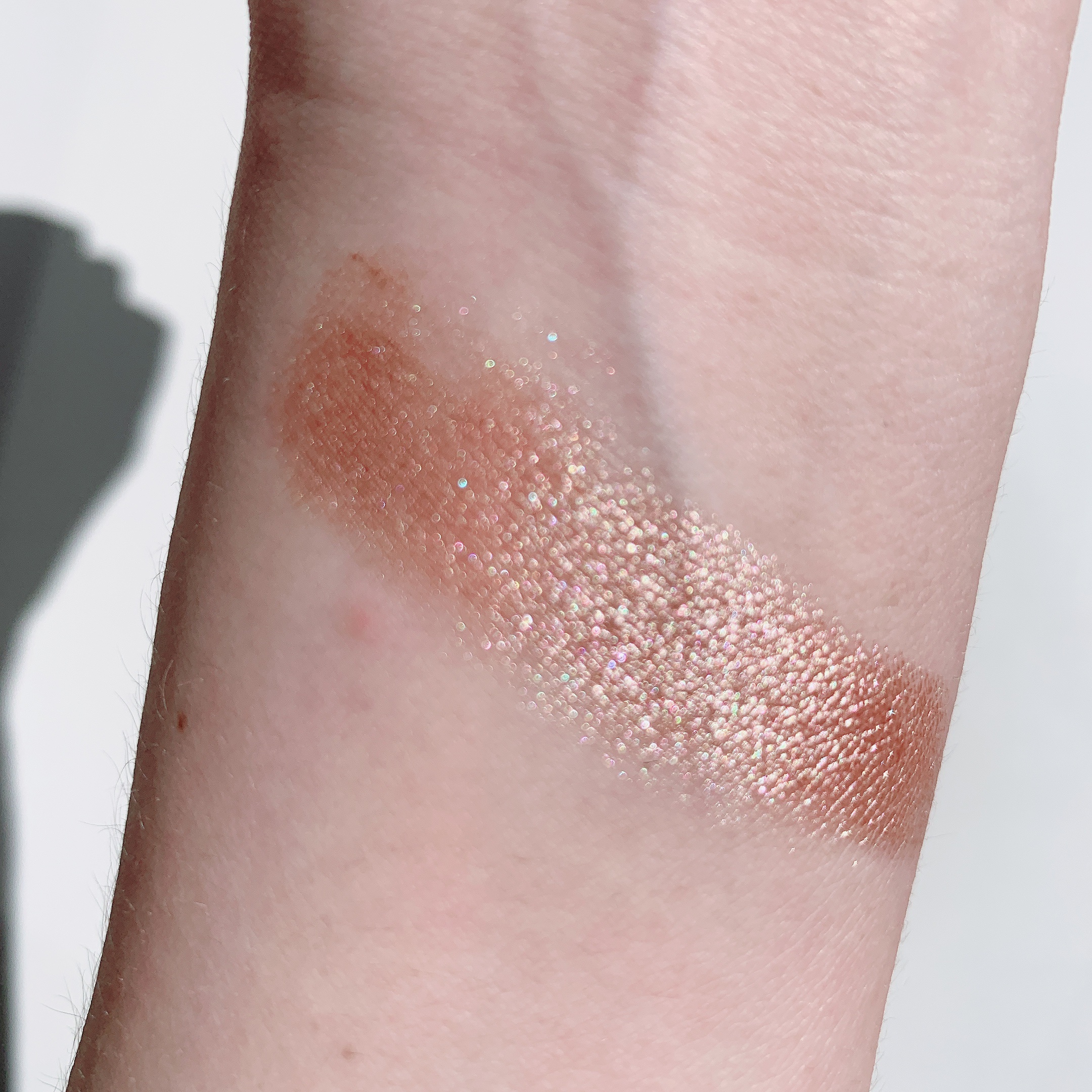 NARS ライトリフレクティング ルミナイジングパウダー/NARS/パウダーハイライトを使ったクチコミ（2枚目）