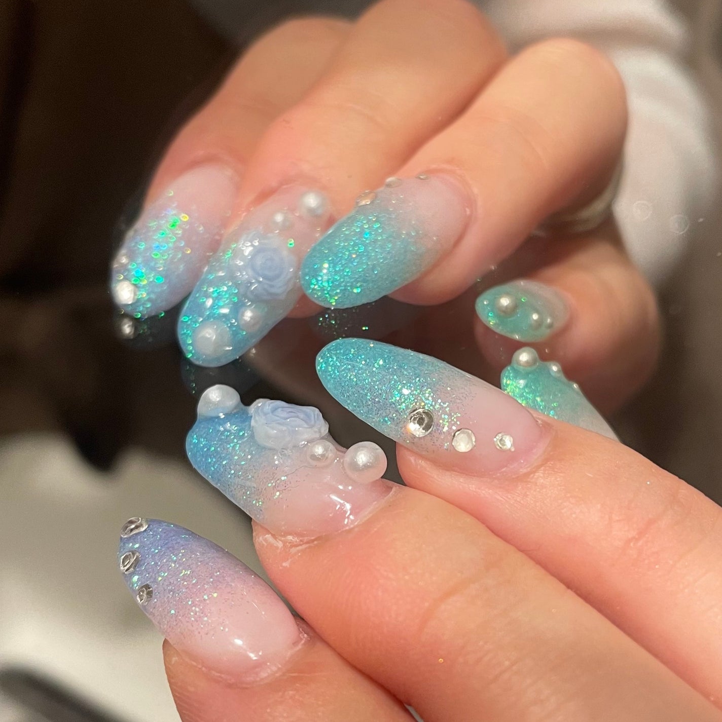 𐔌՞ . .՞ 𐦯 on LIPS 「🪸🧜🏻♀️𓈒𓂂𓏸いいね、保存嬉しいです🎶#ネイル#ジェルネイ..」(1枚目)