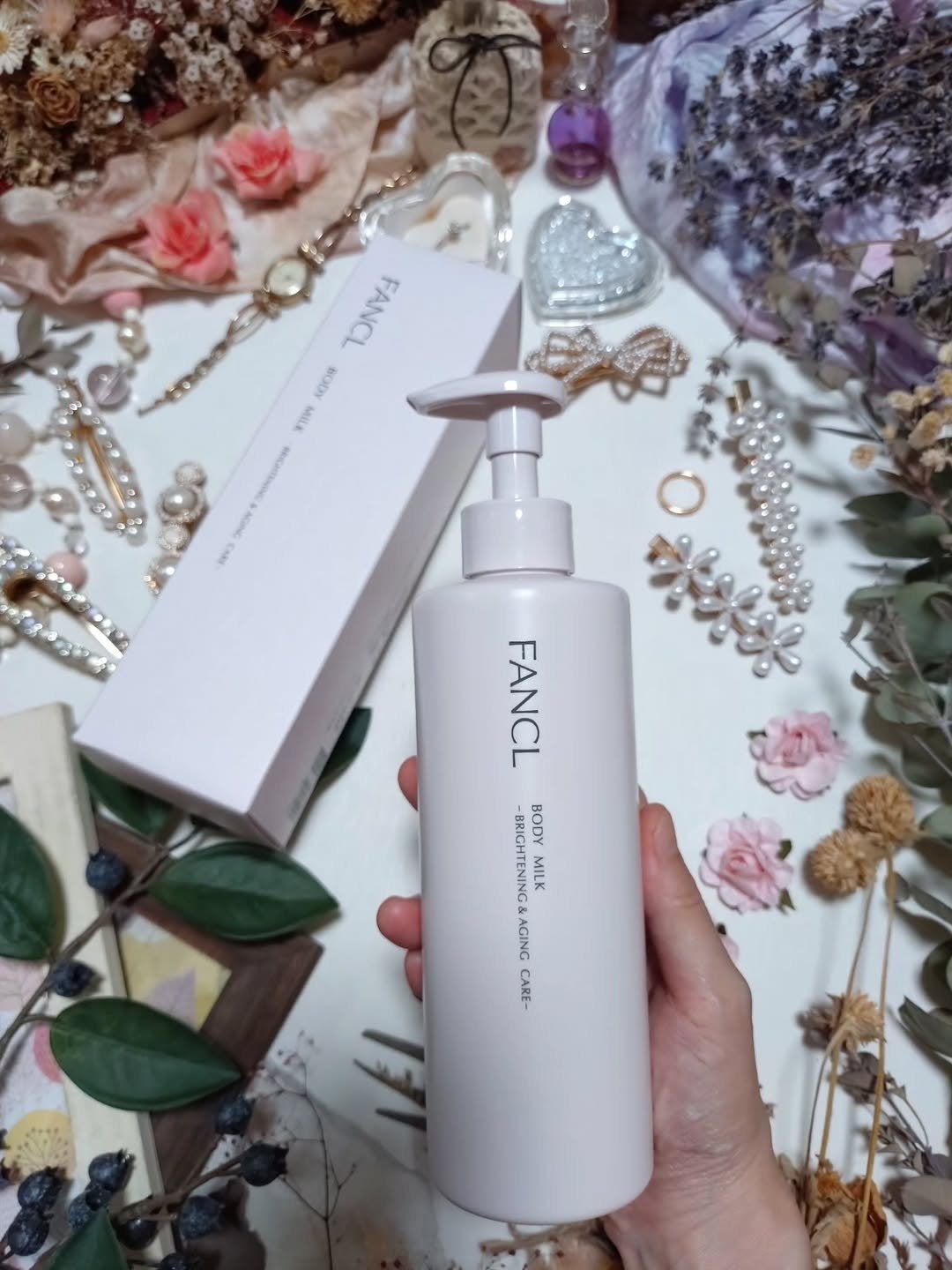 みぃみぃ on LIPS 「#PR#ファンケル#ボディミルク#ファンケルボディミルク#美白..」(2枚目)