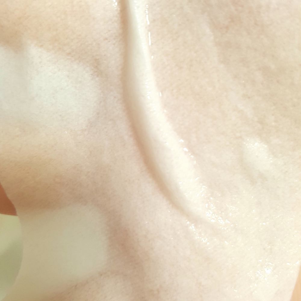 DR PLANT CICAモイストスムーズマスクのクチコミ「Dr.plant
万博ライセンスCICAマスク

ゆばシートでツルツルスベスベ肌に。
セッコウ.....」（3枚目）