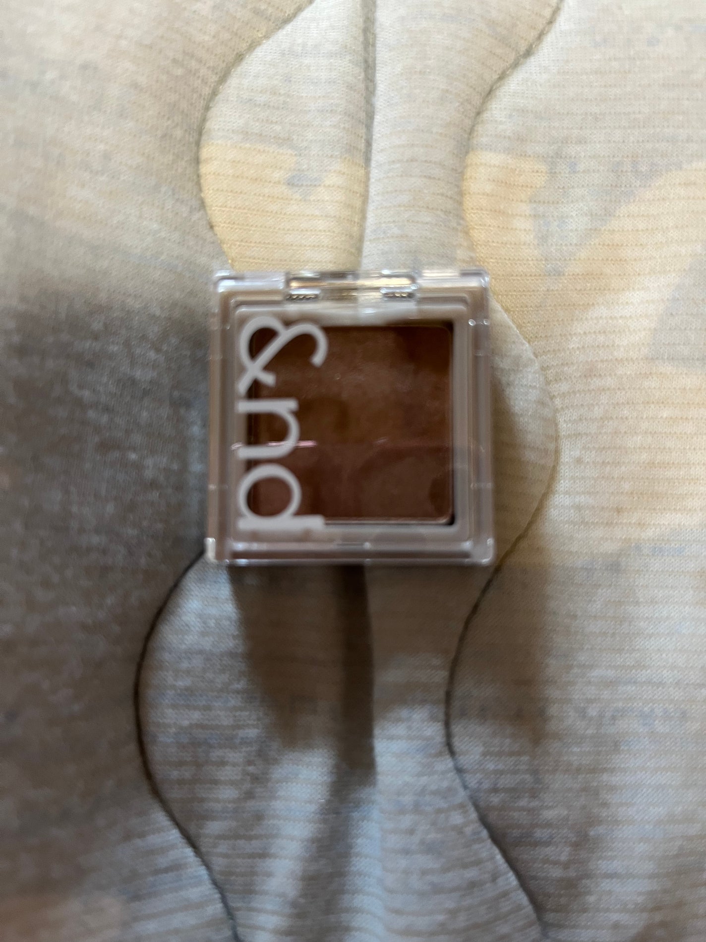 メロウタッチシングルアイシャドウ/&nd by rom&nd/単色アイシャドウを使ったクチコミ(2枚目)