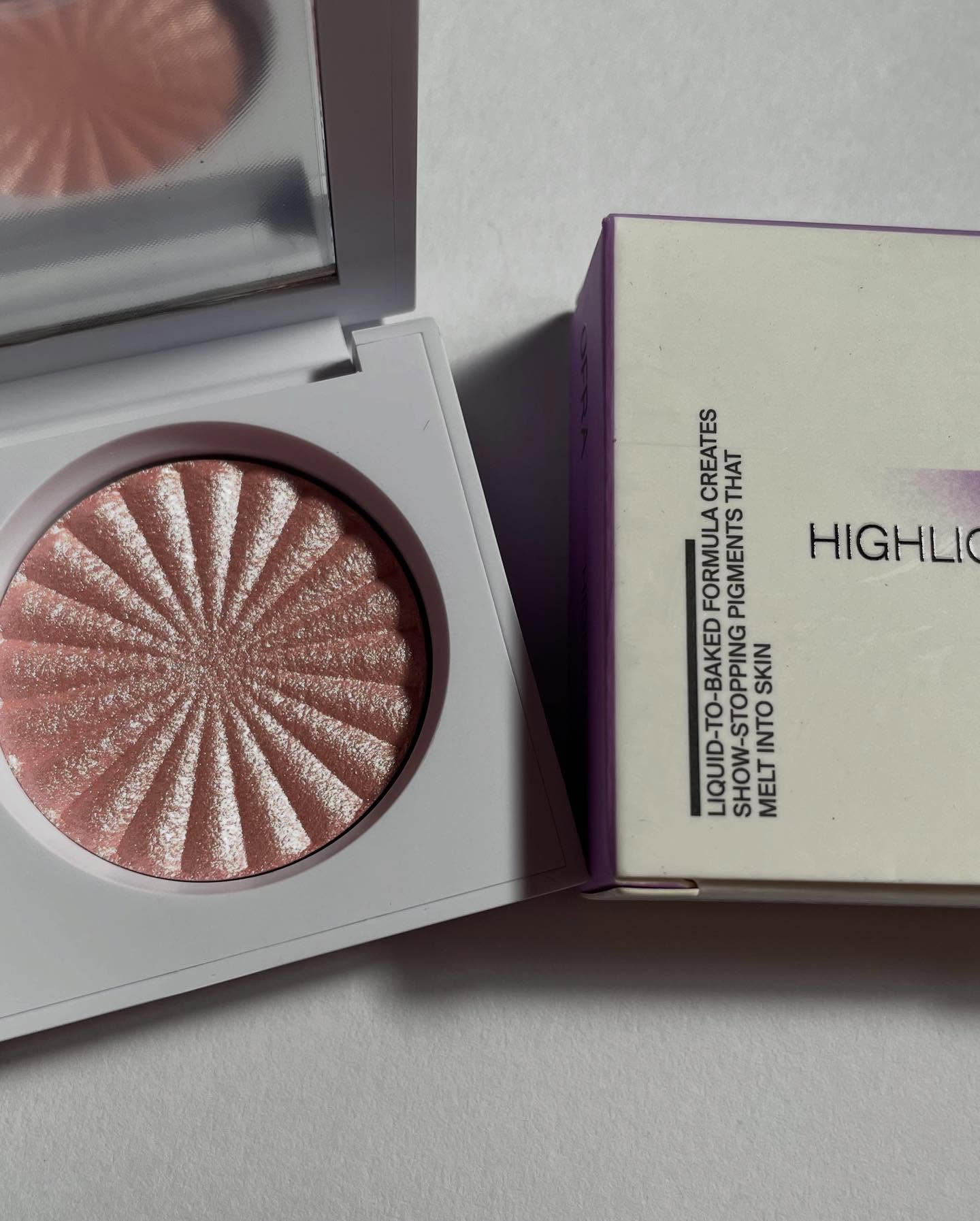 OFRA mini Highlighter/Ofra Cosmetics/パウダーハイライトを使ったクチコミ（2枚目）
