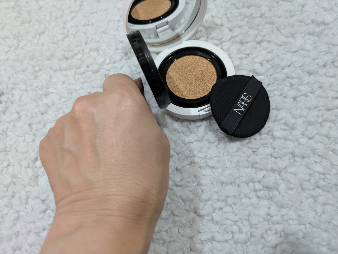 NARS ライトリフレクティング セラムクッション ファンデーション/NARS/クッションファンデーションを使ったクチコミ(4枚目)