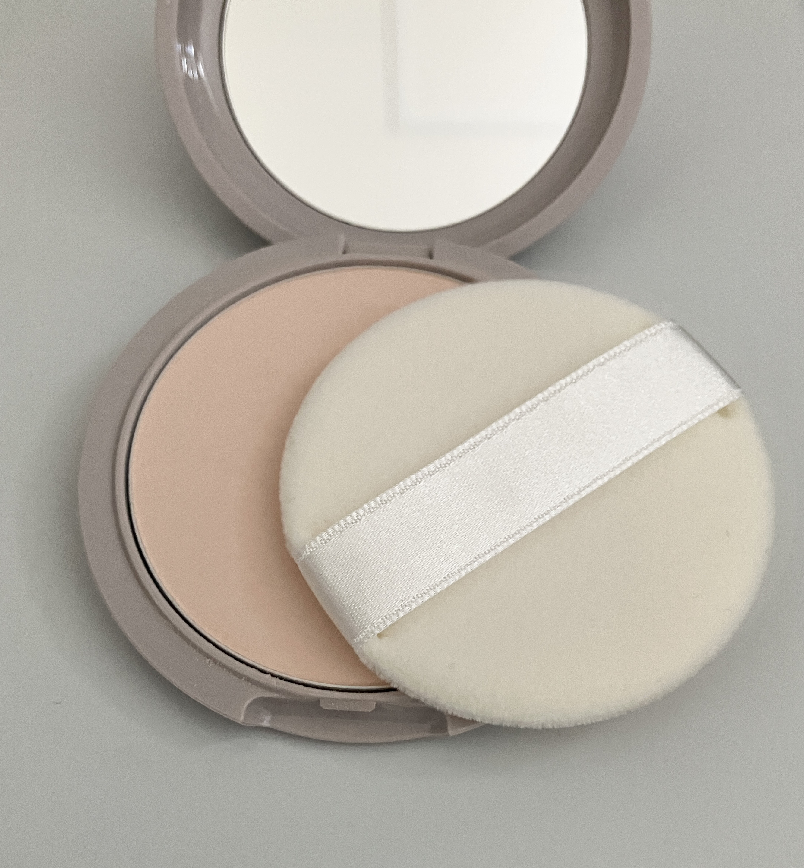 エアリーステイ パウダー/FASIO/プレストパウダーを使ったクチコミ（2枚目）