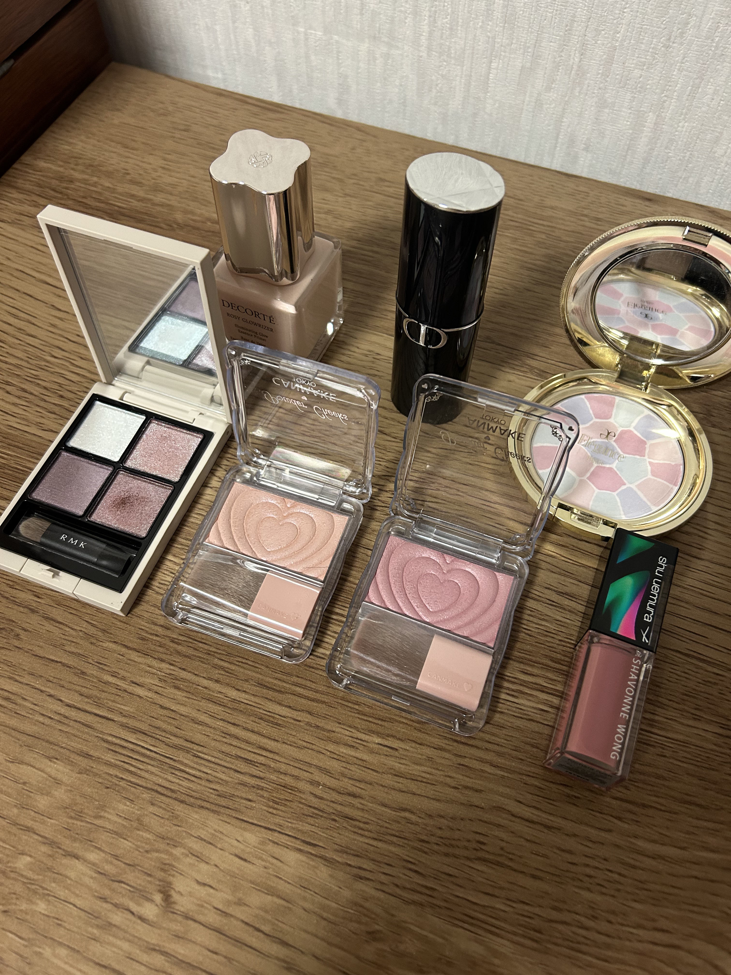 コスメデコルテ ロージー グロウライザー +/DECORTÉ/化粧下地を使ったクチコミ（2枚目）