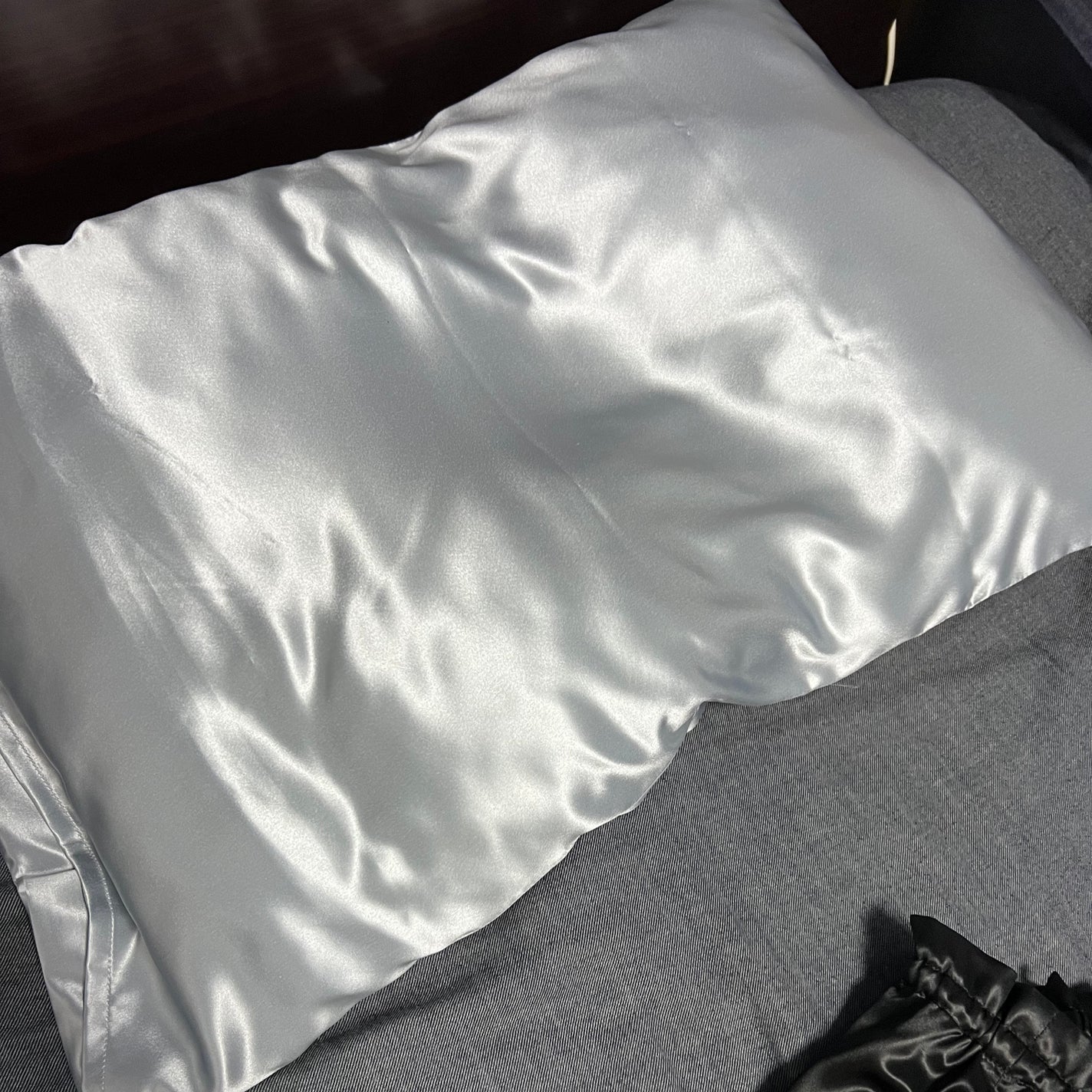 シルク枕カバー/Utukky/ヘアケアグッズを使ったクチコミ(1枚目)