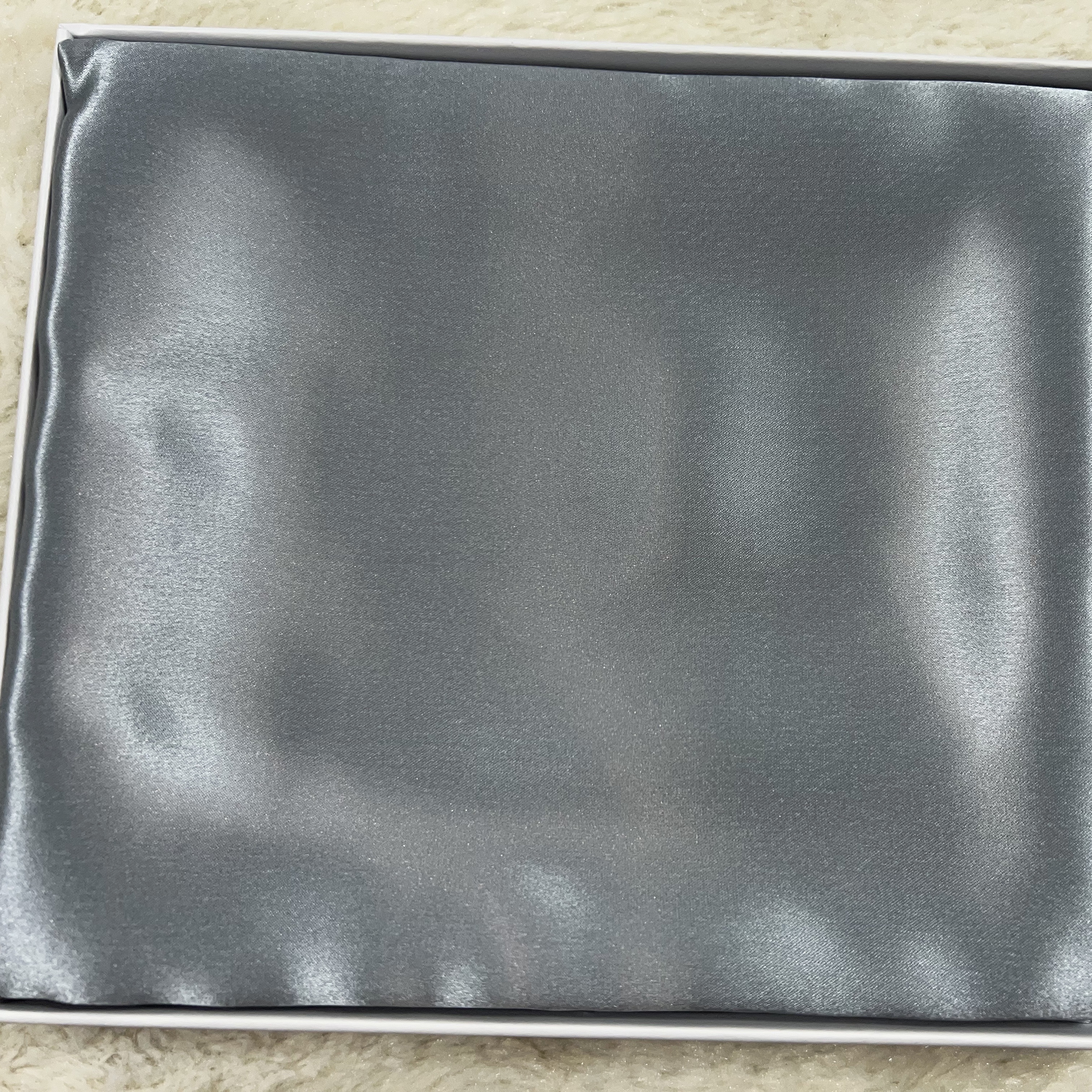 シルク枕カバー/Utukky/ヘアケアグッズを使ったクチコミ（3枚目）