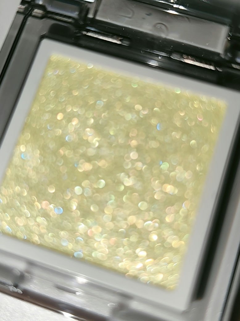 アディクション ザ シングル アイシャドウ スパークル/ADDICTION/単色アイシャドウを使ったクチコミ（3枚目）