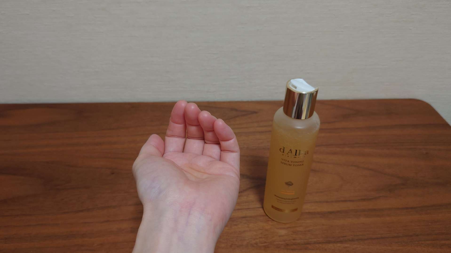 ビタトーニングカプセルセラム/ダルバ/美容液を使ったクチコミ（3枚目）